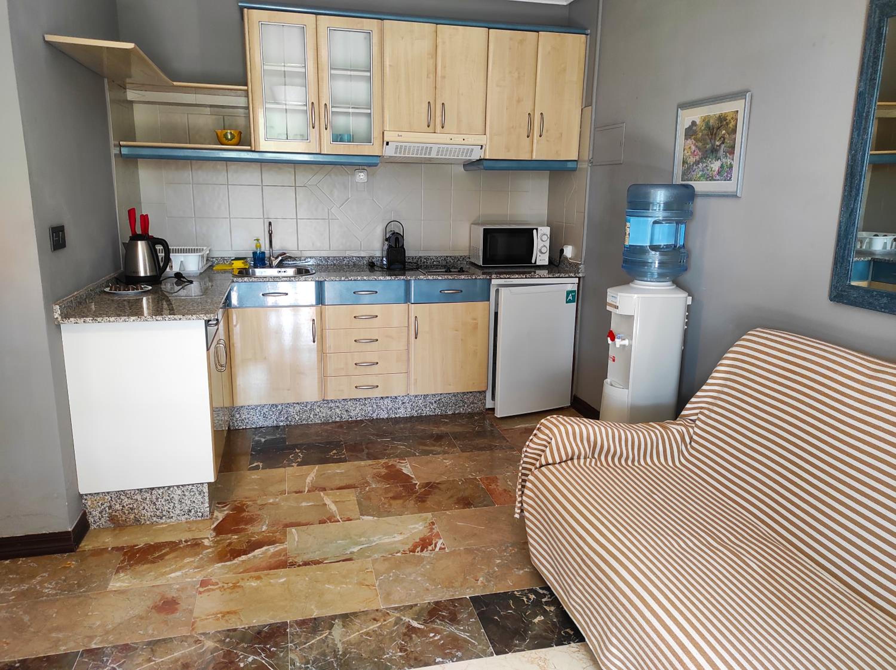 Apartment with Garden View - Photo 6