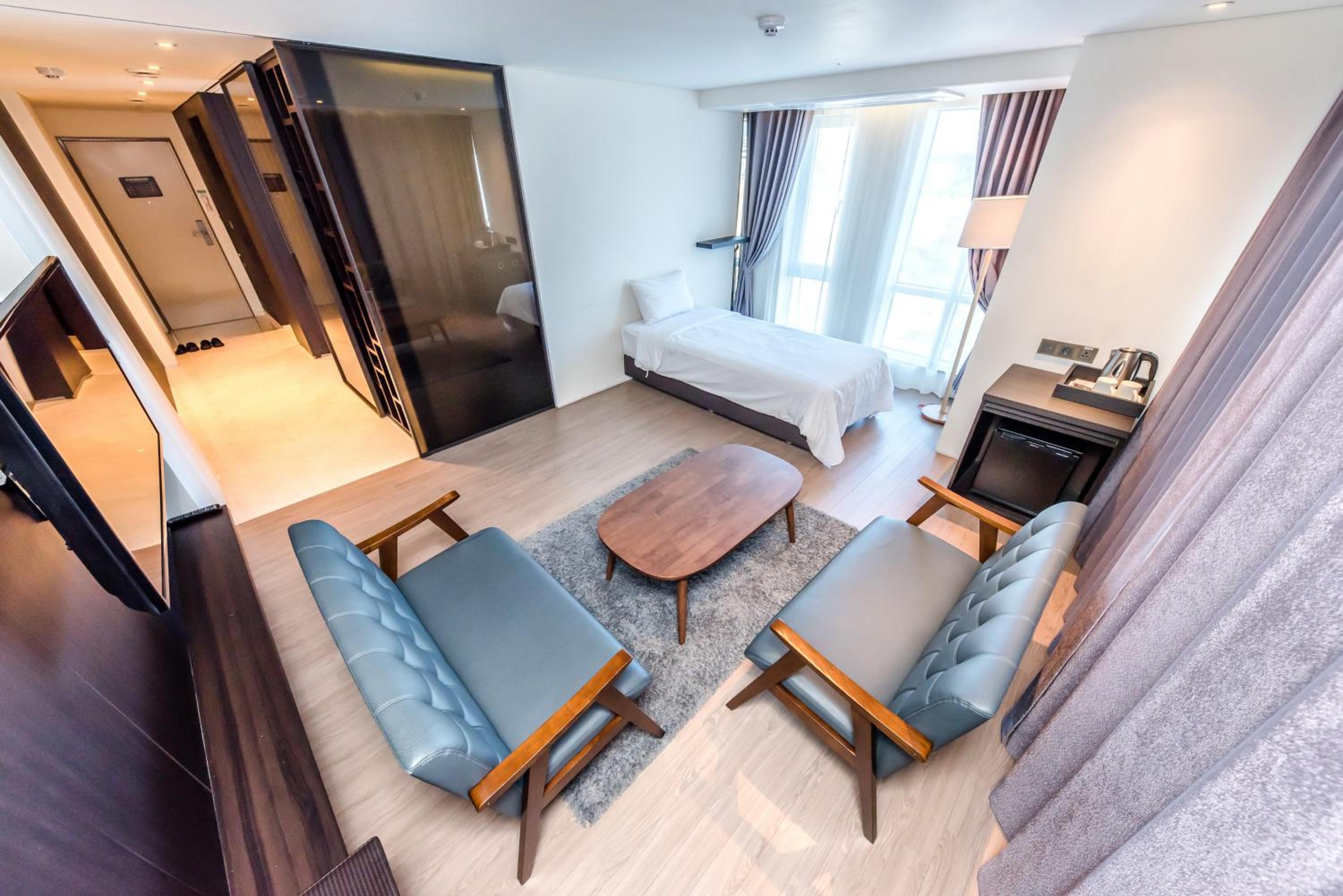 Suite - Low Floor