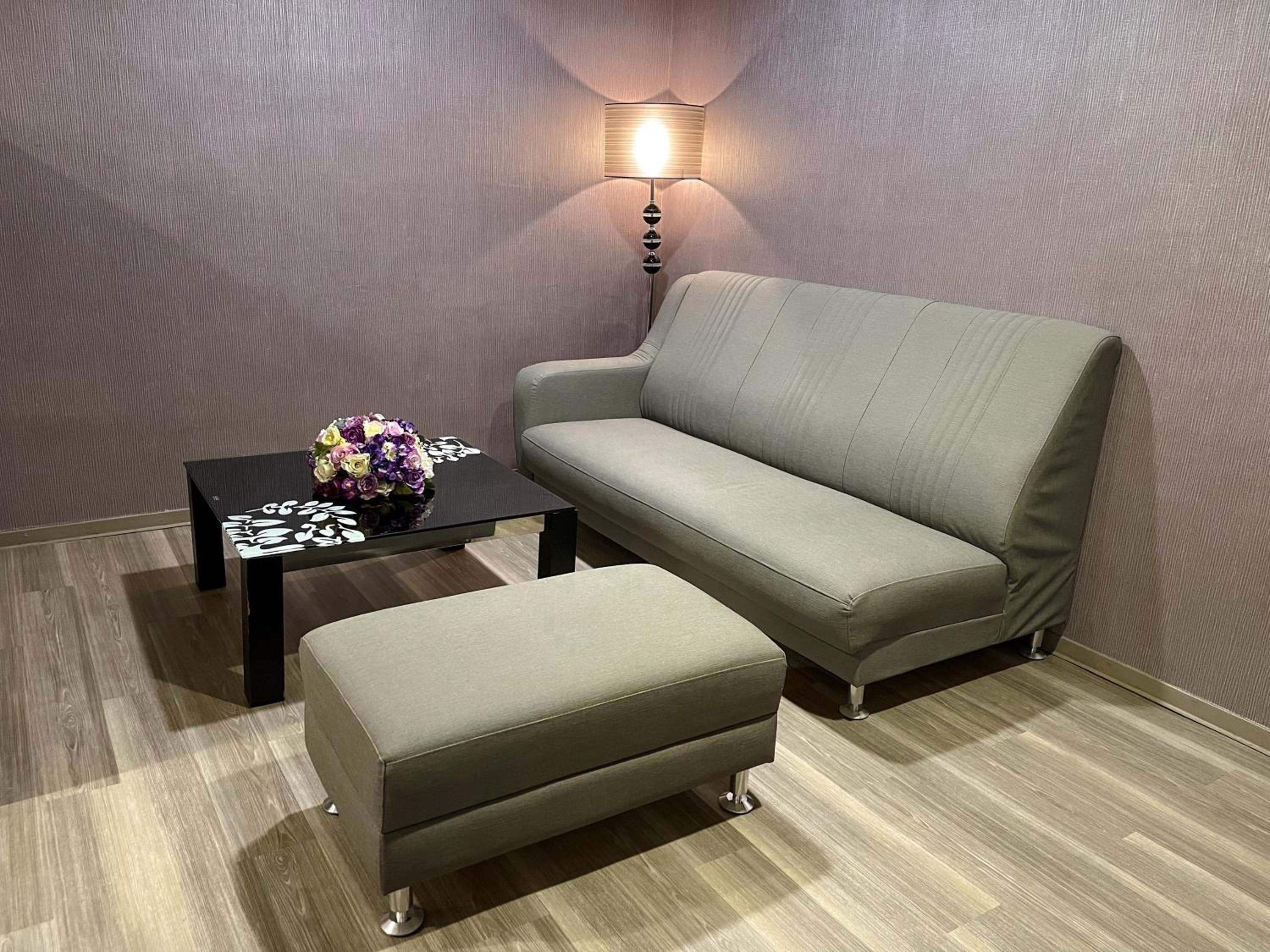 Deluxe Family Room photo 2