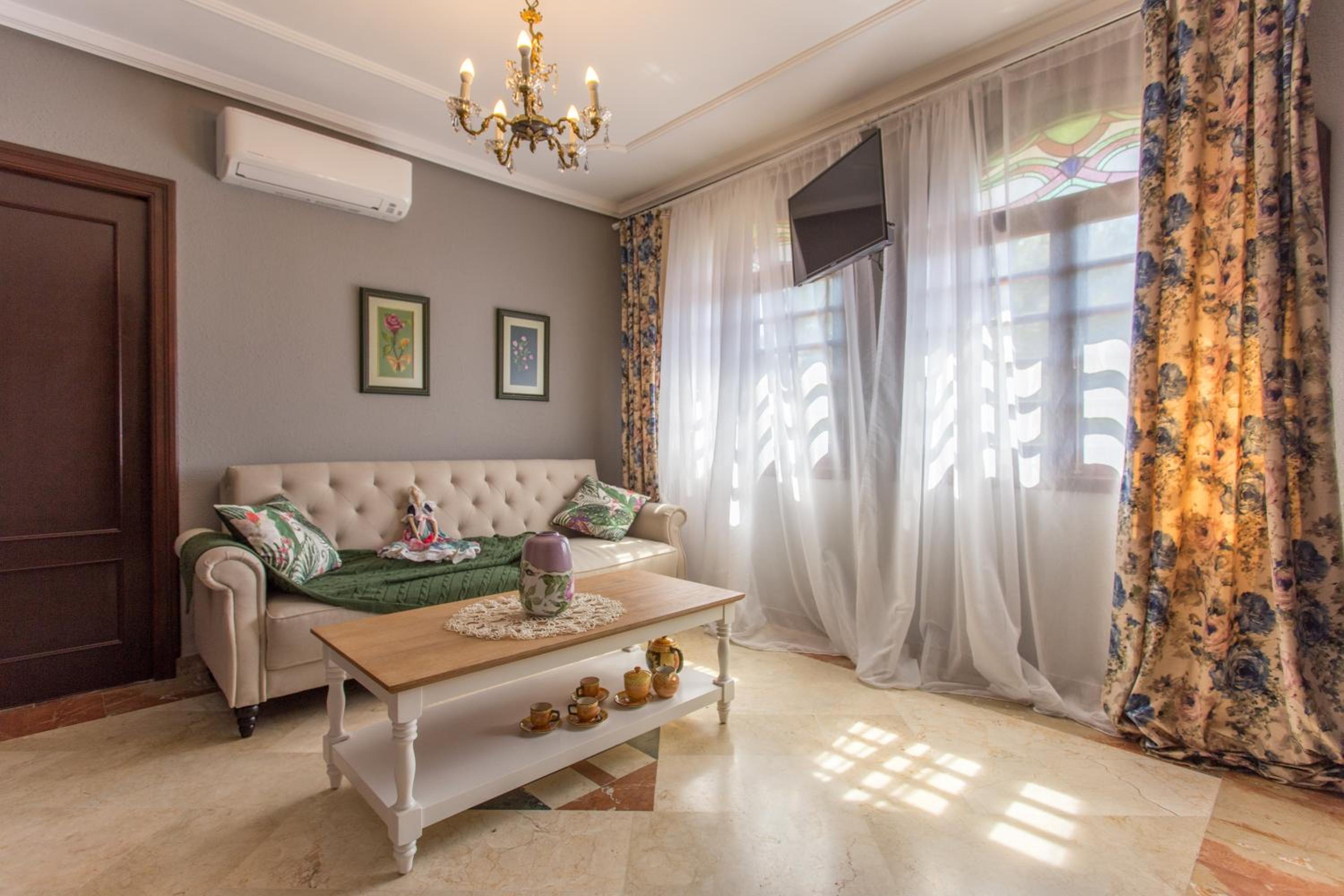 Family Room with Balcony - Photo 6