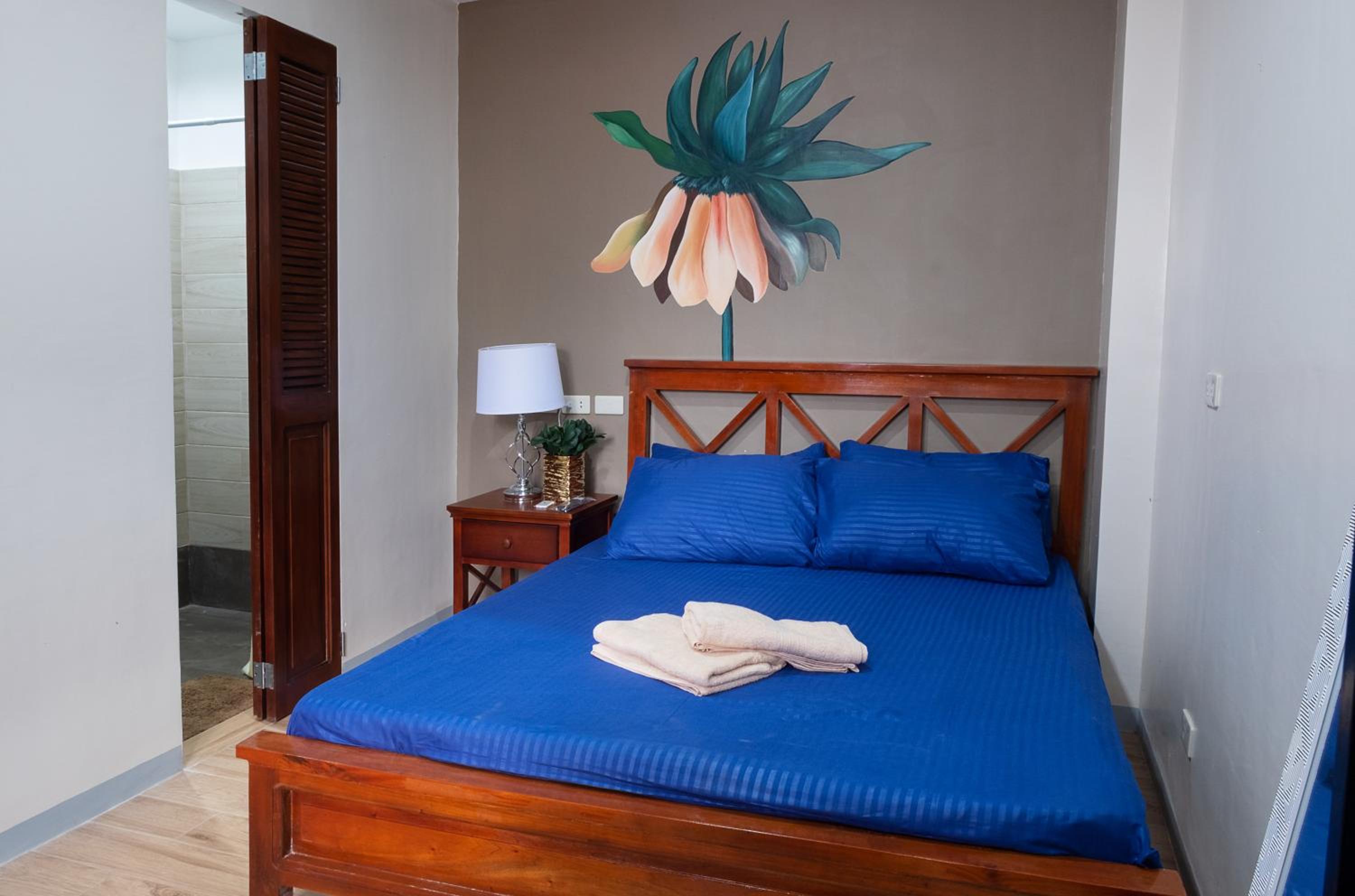 Budget Double Room - Photo 1