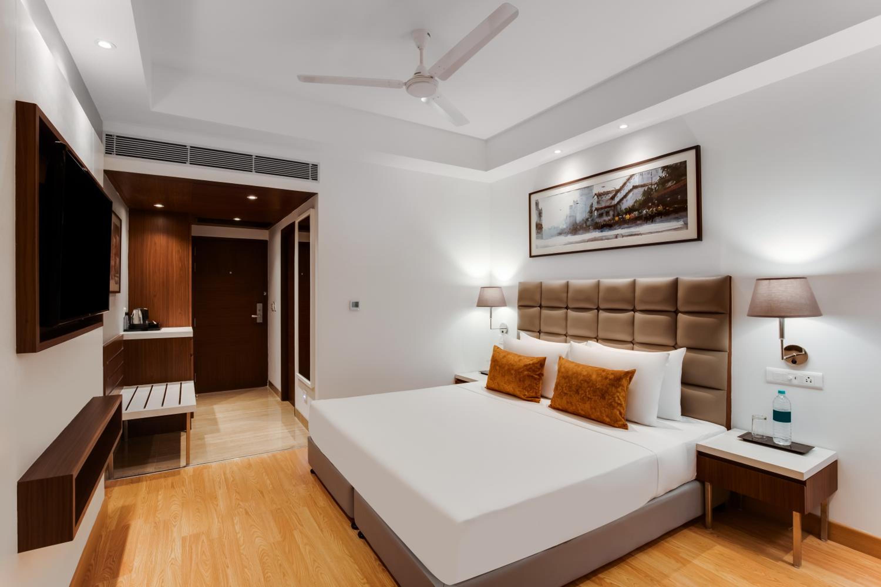 Deluxe Room - Photo 7