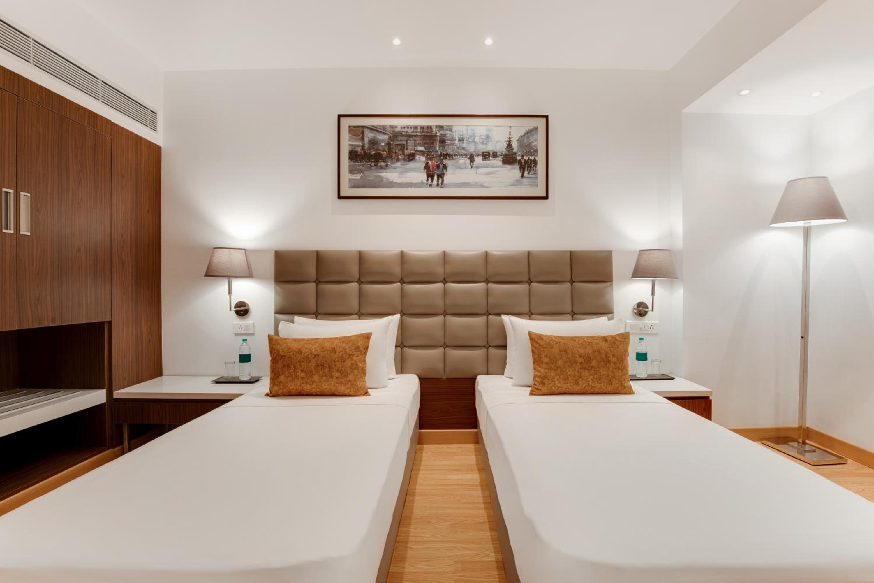 Deluxe Room - Photo 1