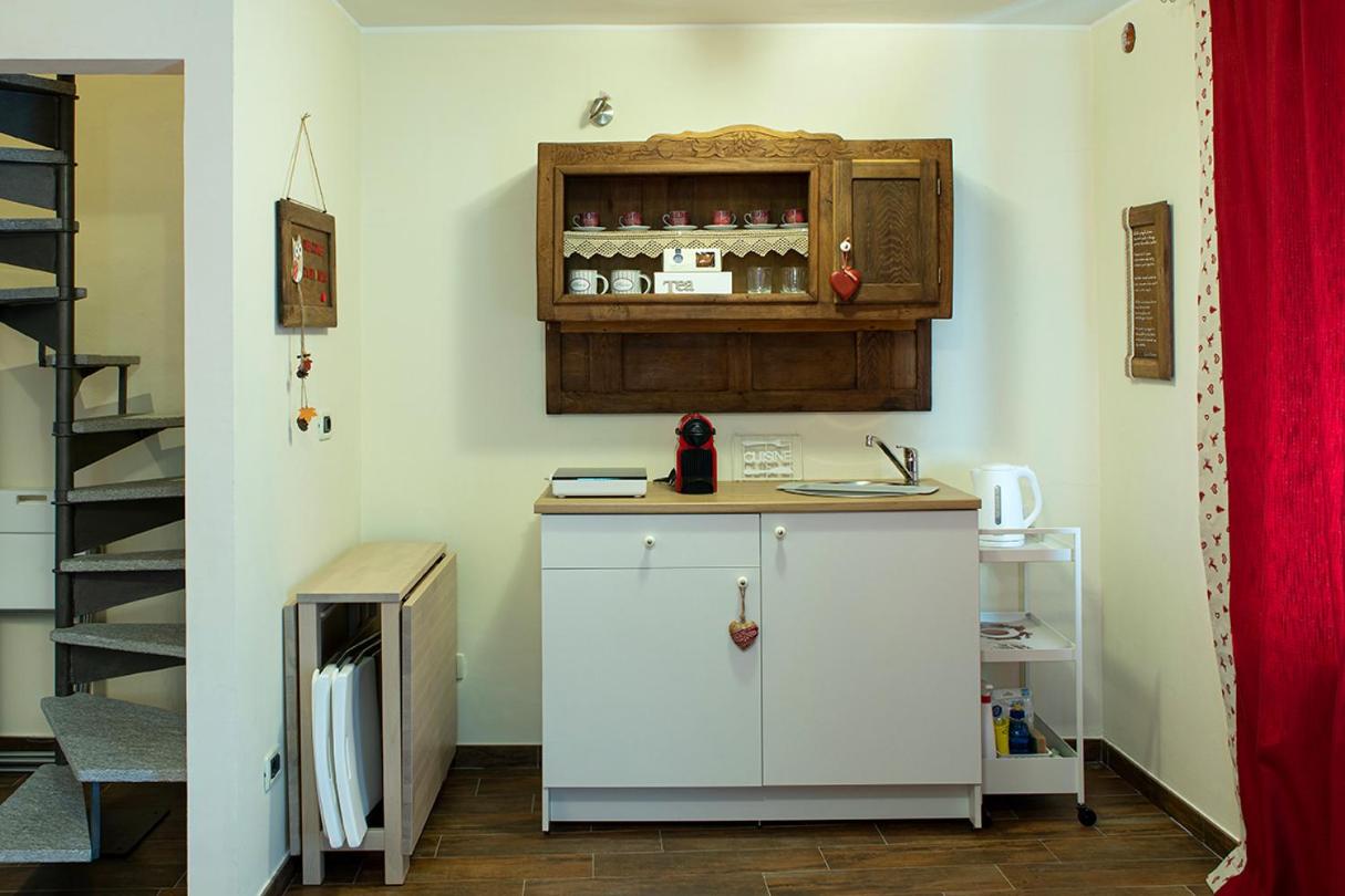 Two-Bedroom House photo 3