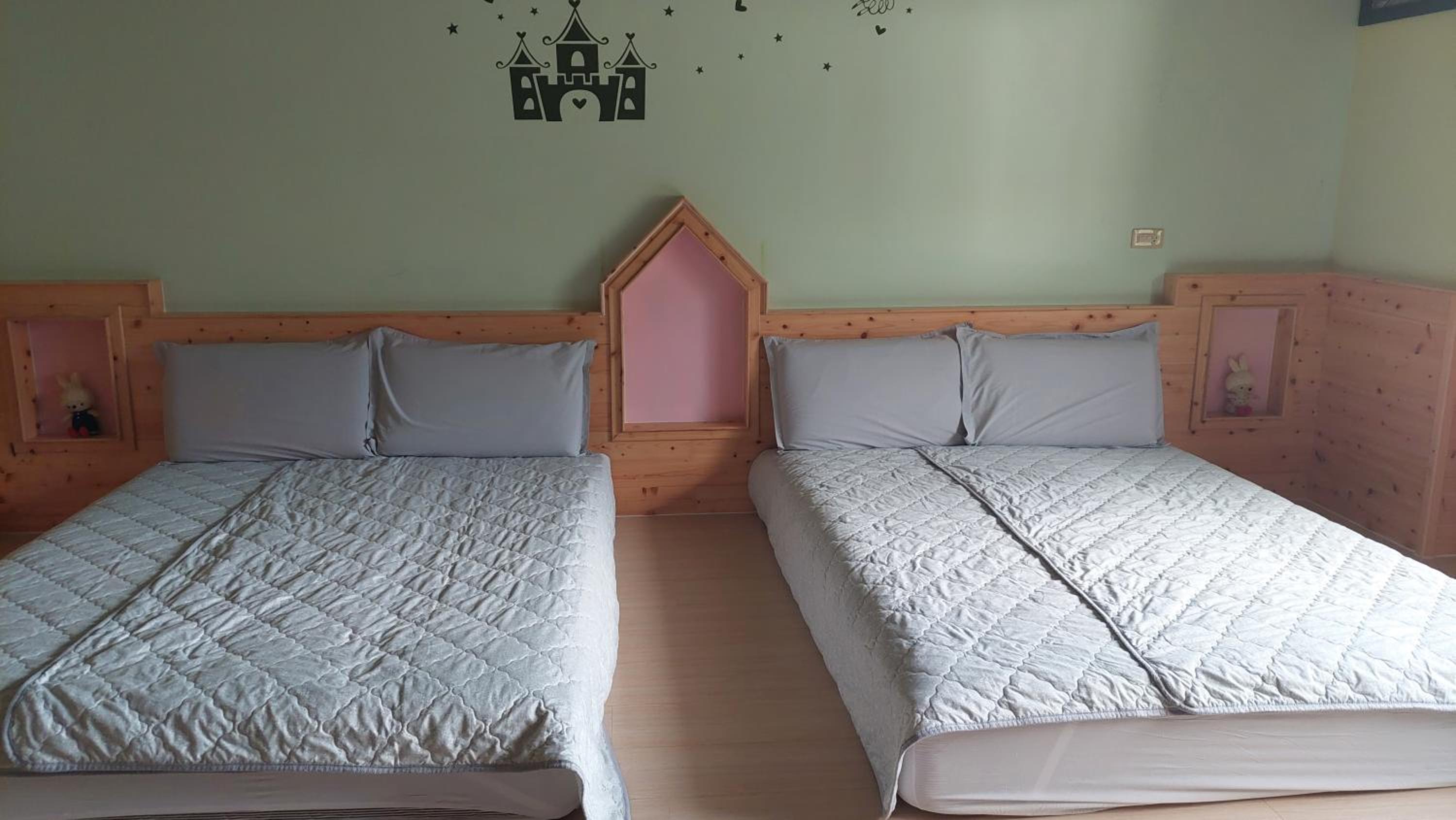 Standard Quadruple Room photo 3