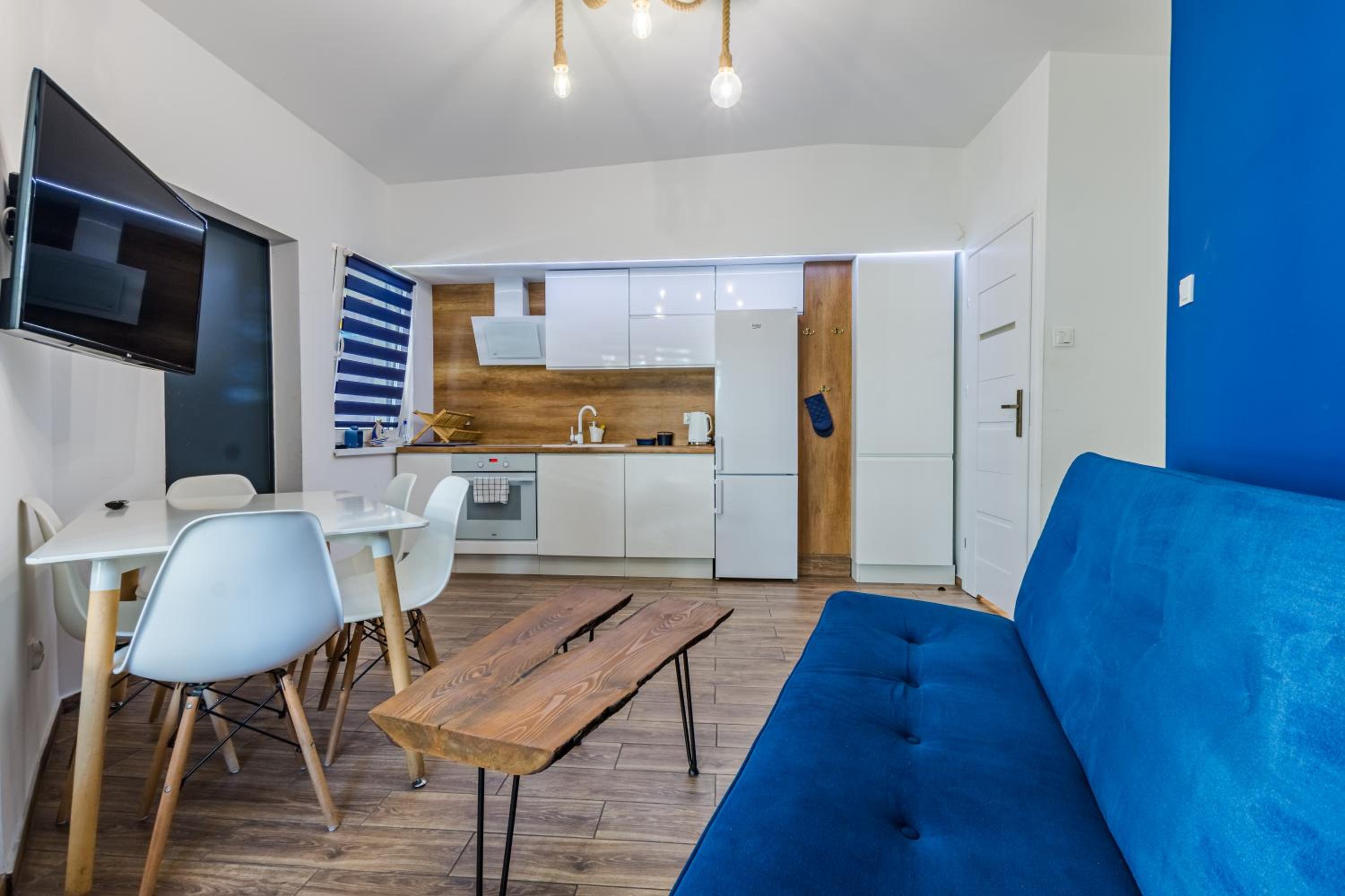 Two-Bedroom Apartment - Photo 11