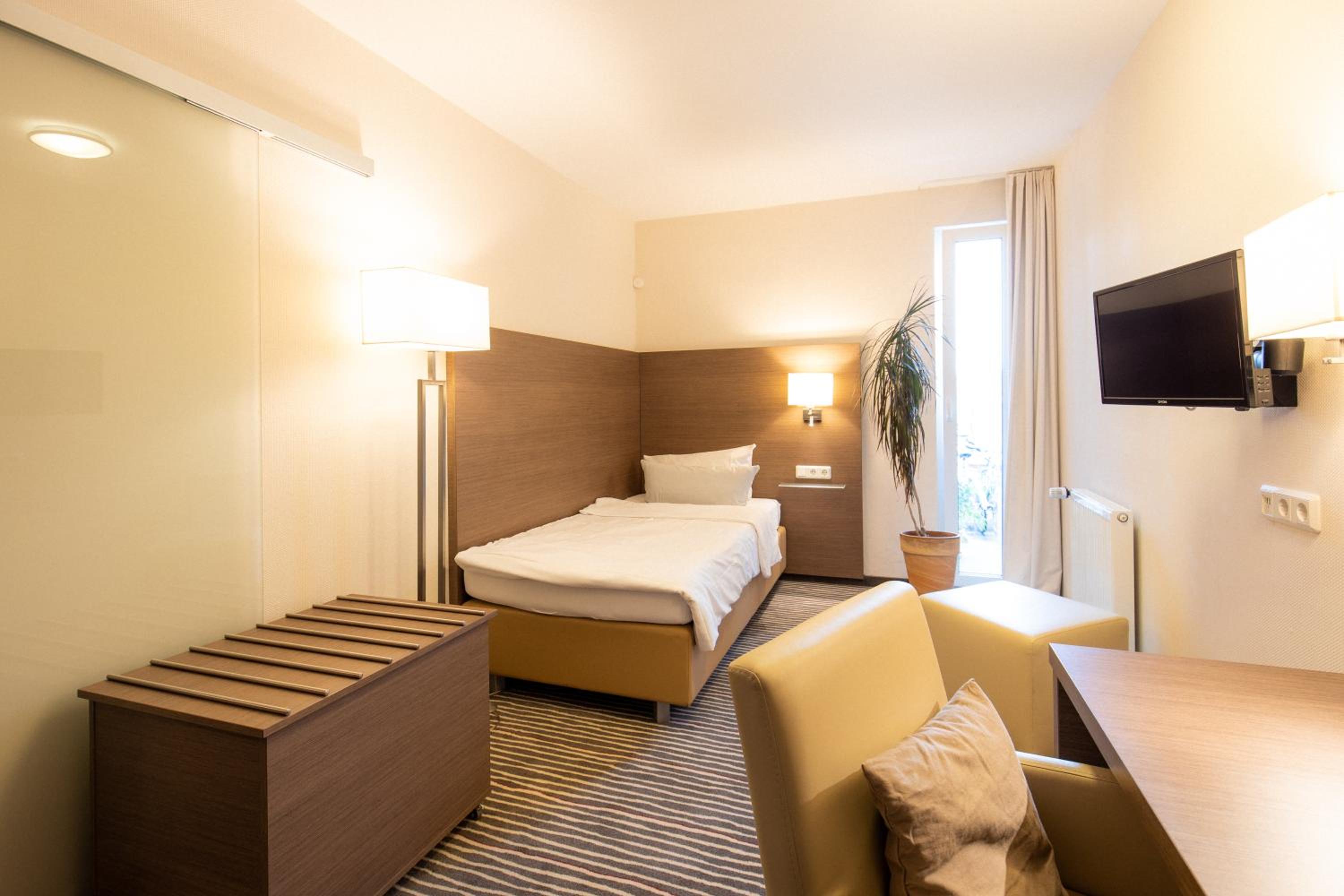 Economy Single Room