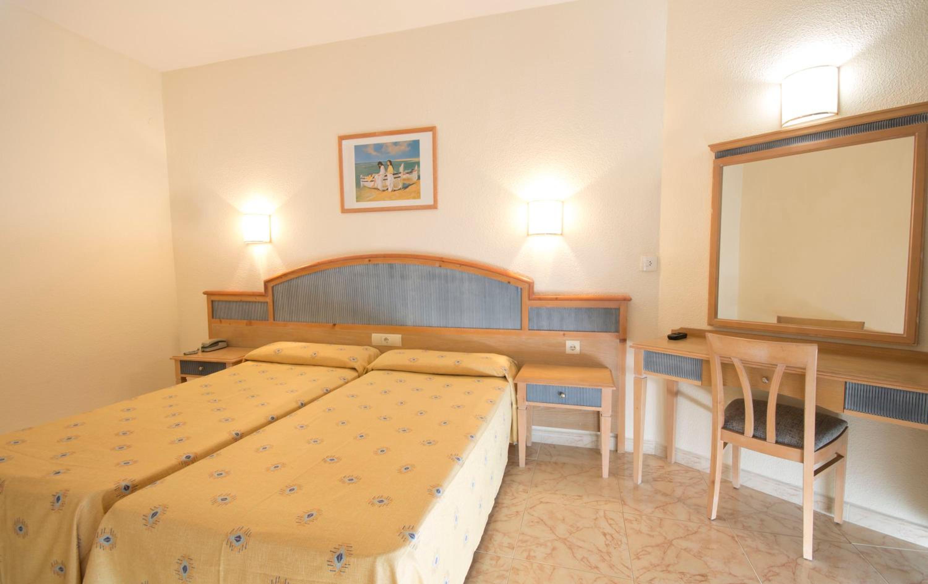 Twin Room Mar Amantis II - Photo 11