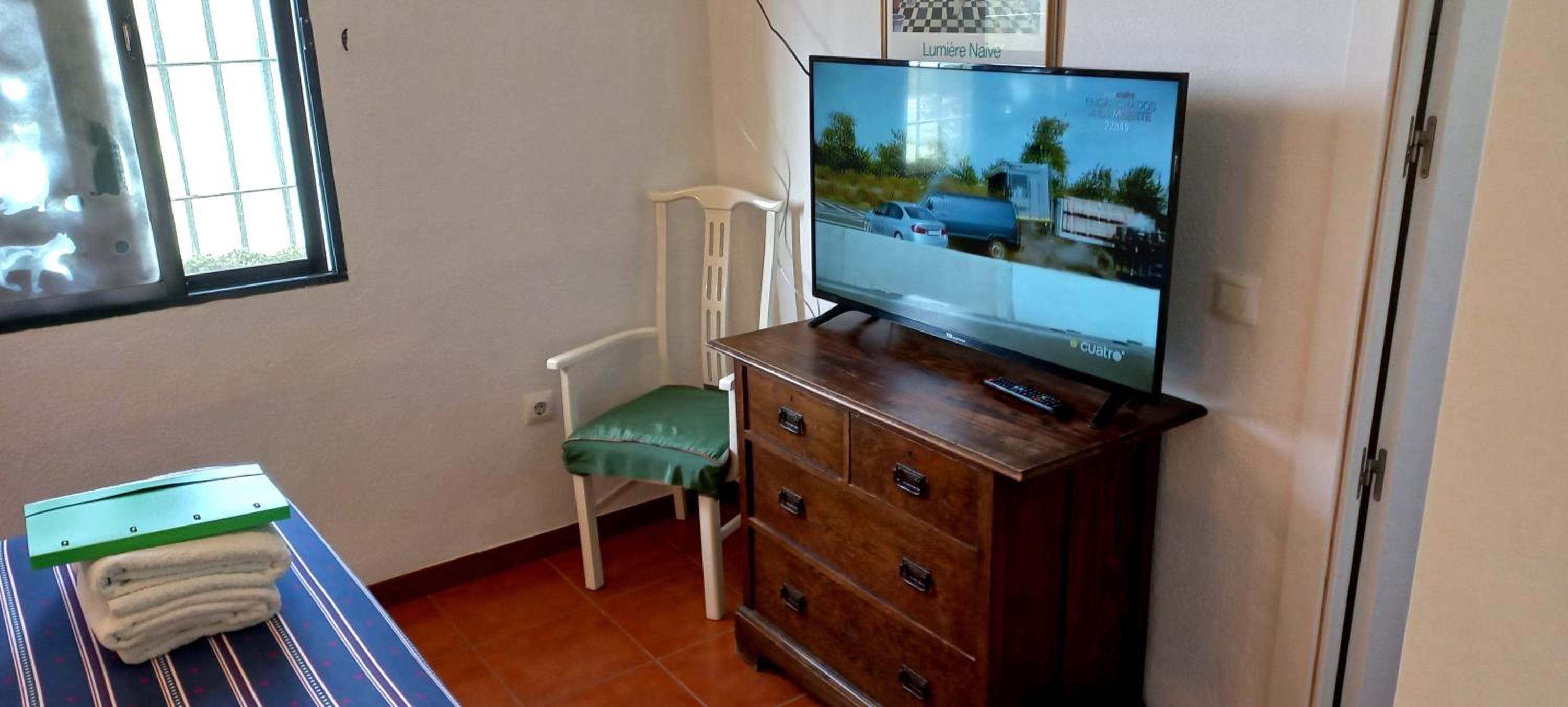 Double Room - Photo 3