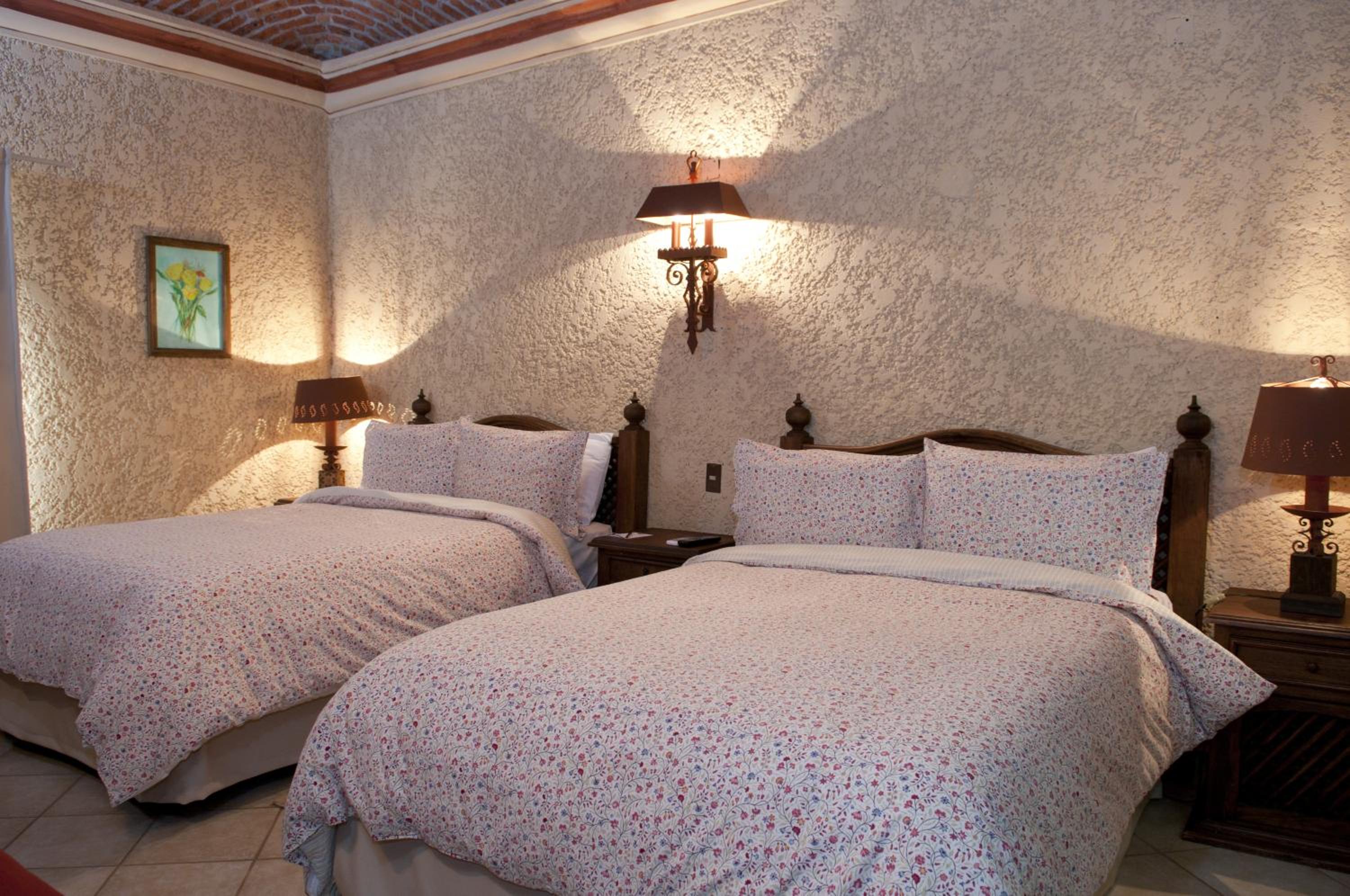 Double Room with Two Double Beds - Photo 16