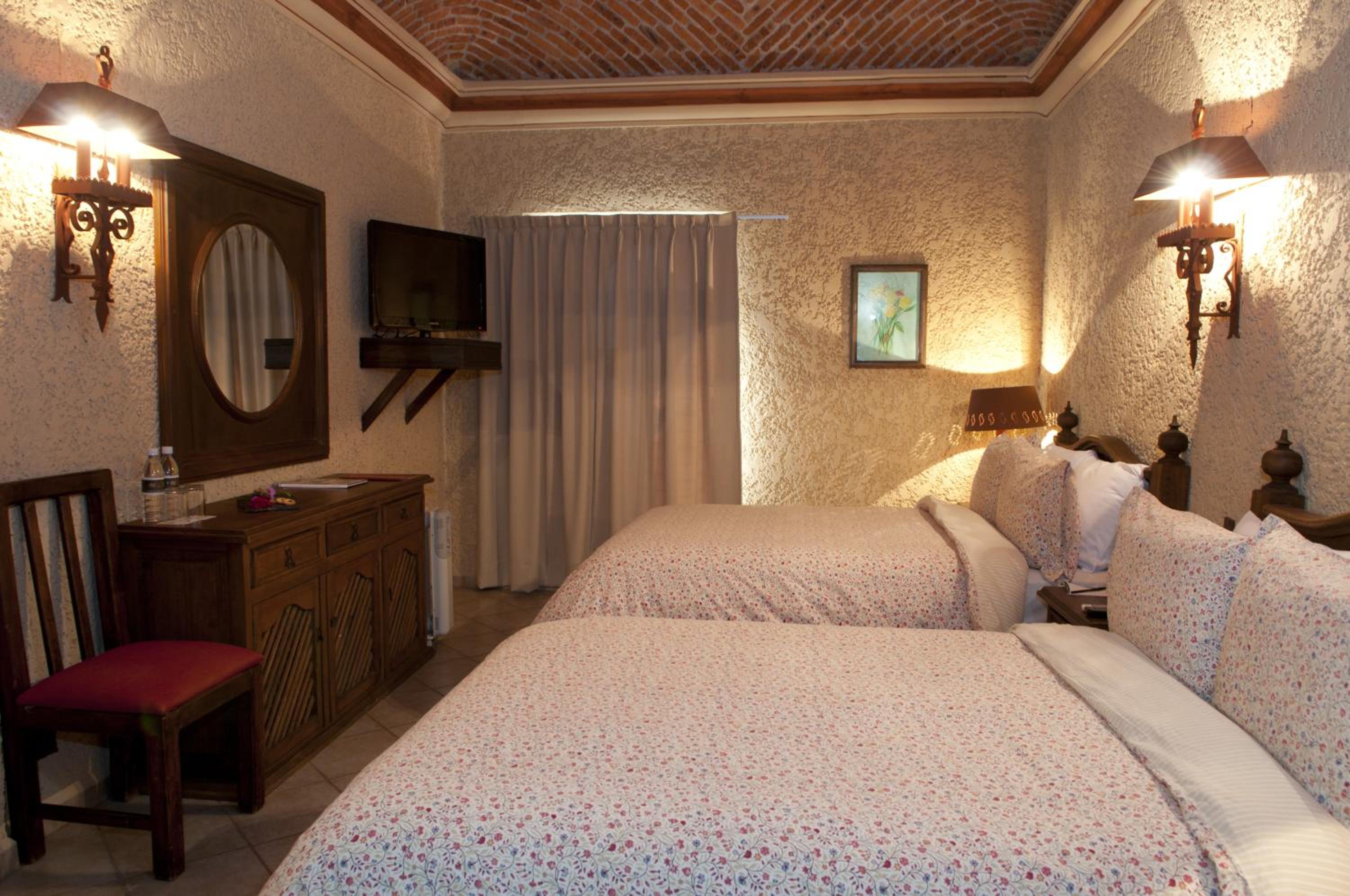 Double Room with Two Double Beds - Photo 15