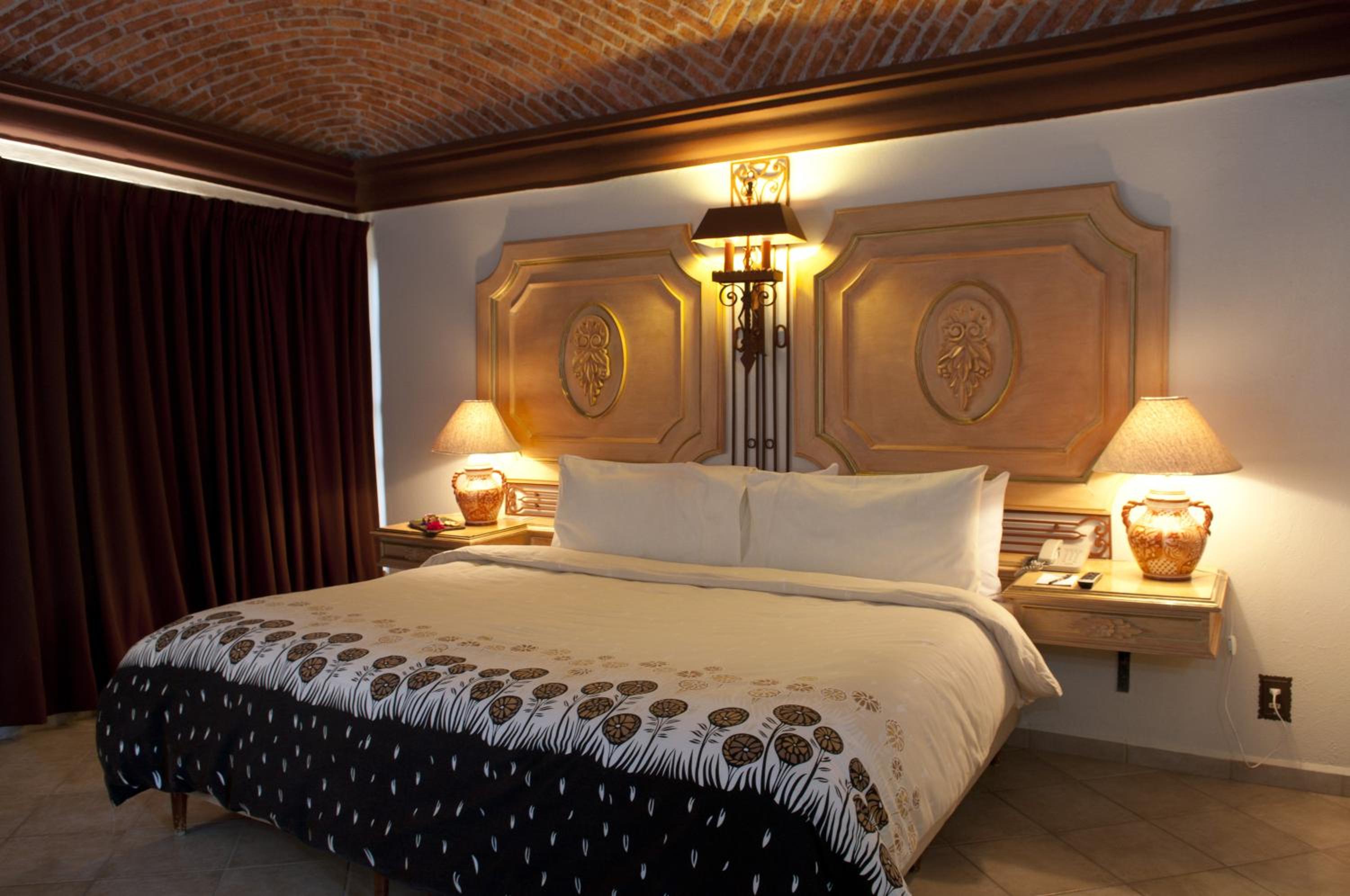 Double Room with Two Double Beds - Photo 5