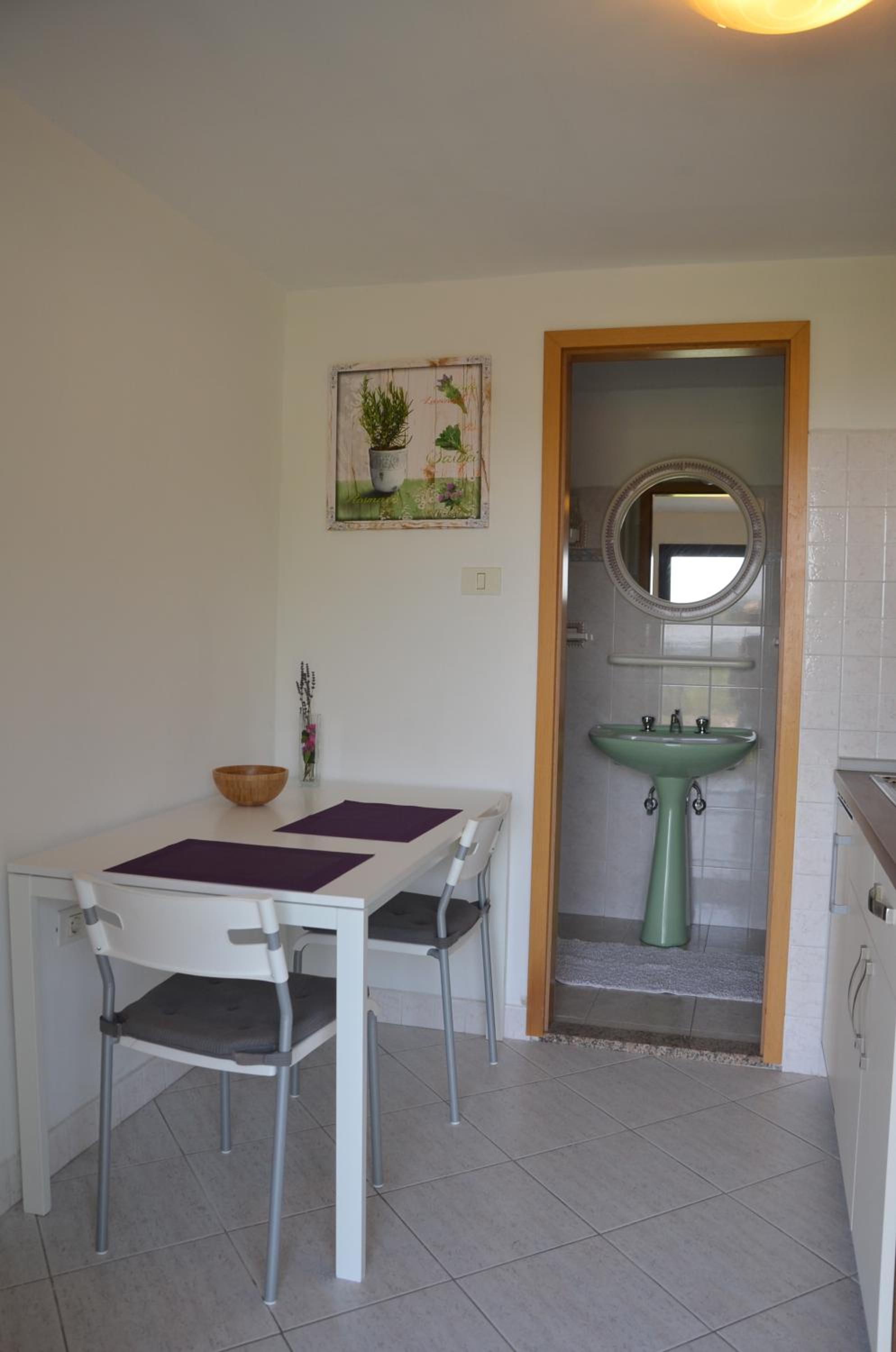 One-Bedroom Apartment with Patio and Sea View photo 2