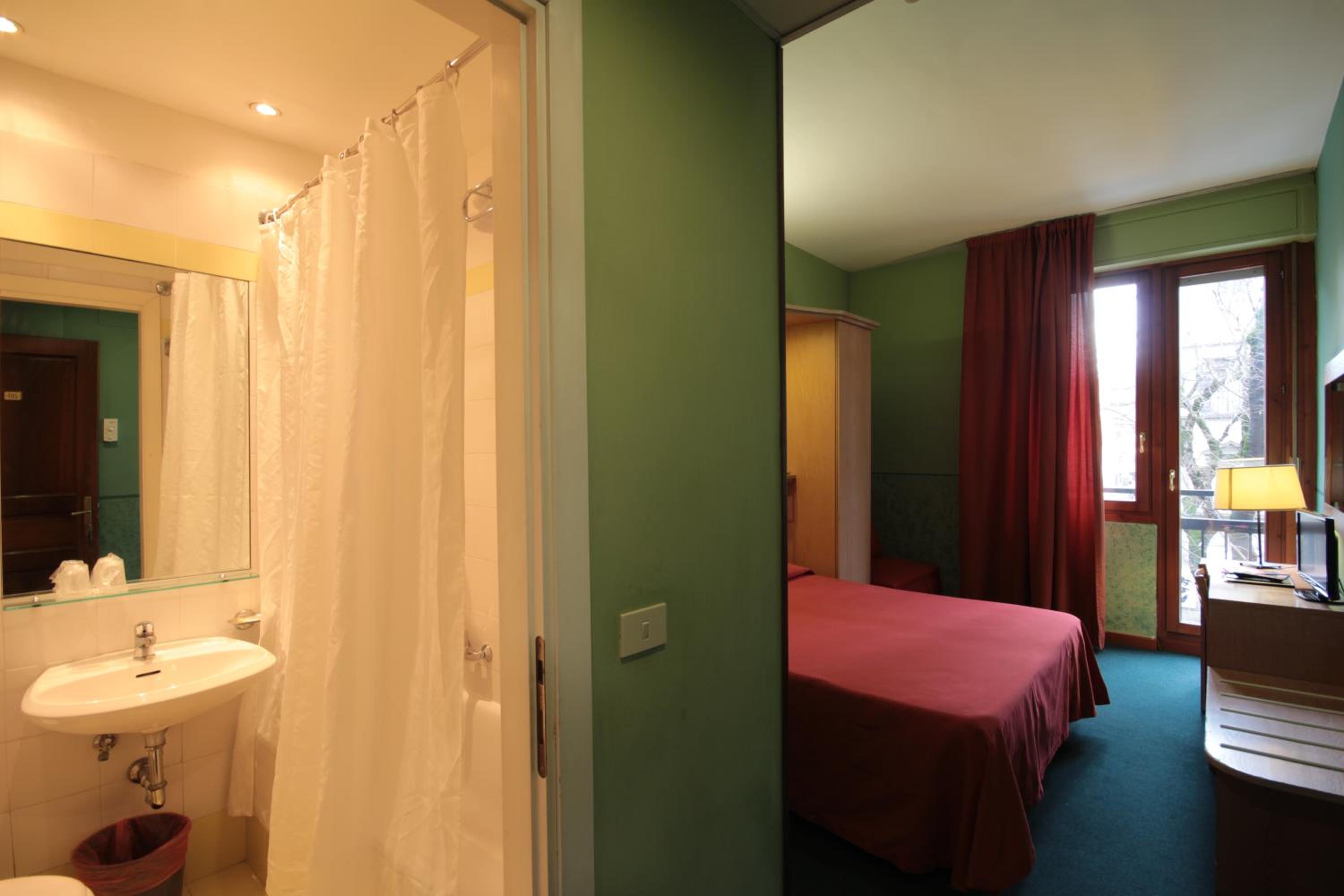 Double Room photo 2