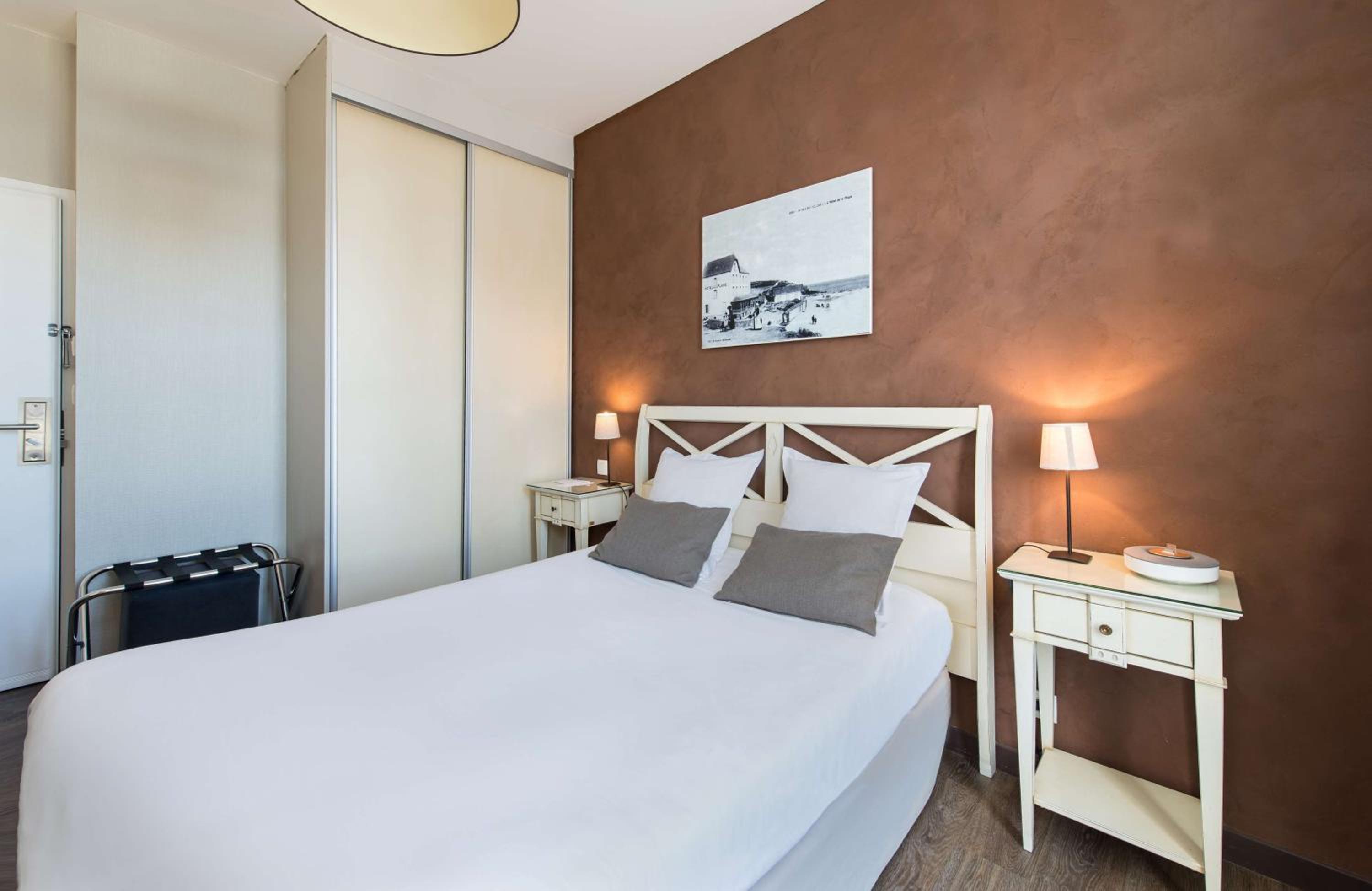 Classic Double Room with Village View - Photo 1