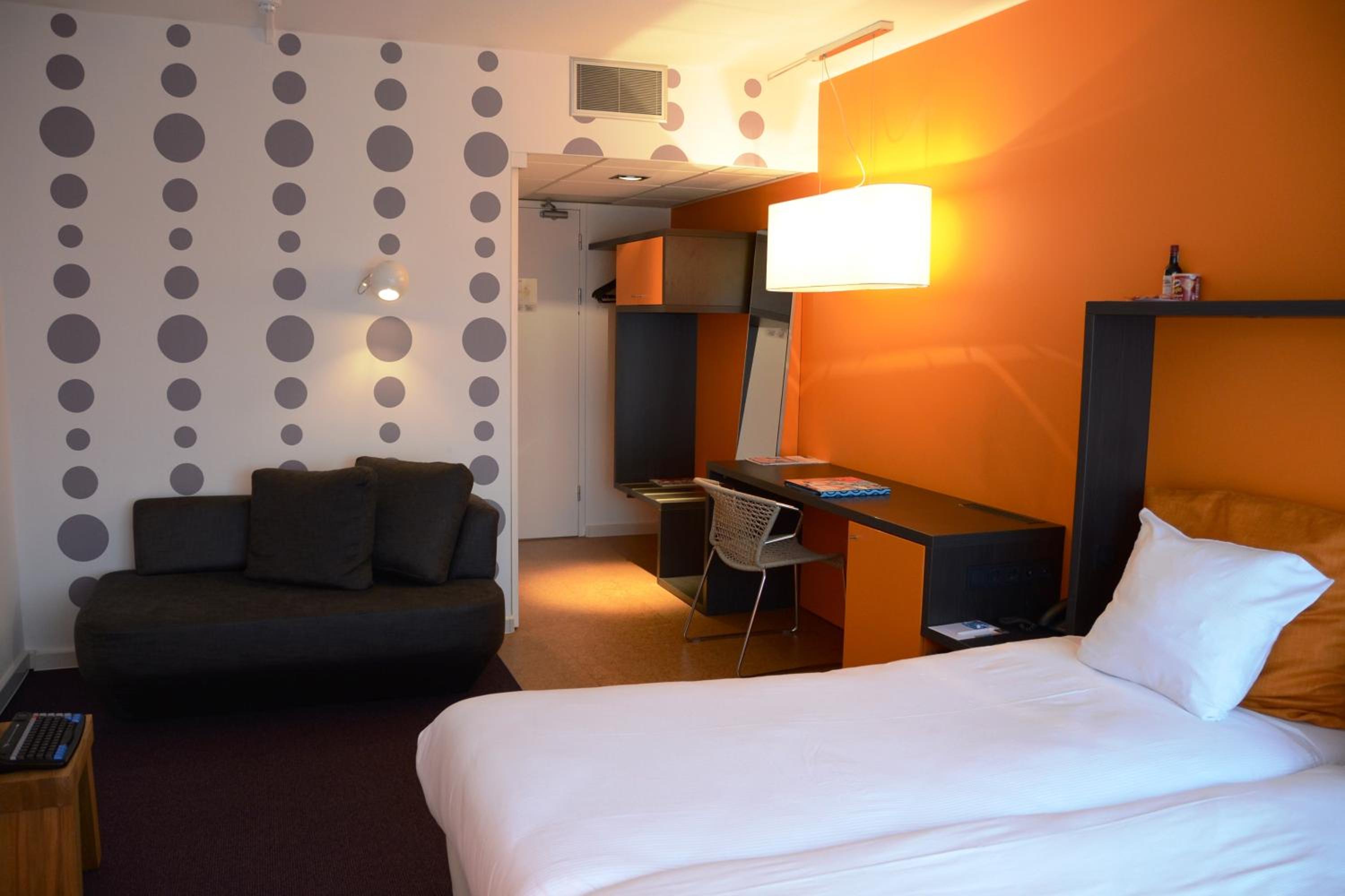 Comfort Twin Room - Photo 2