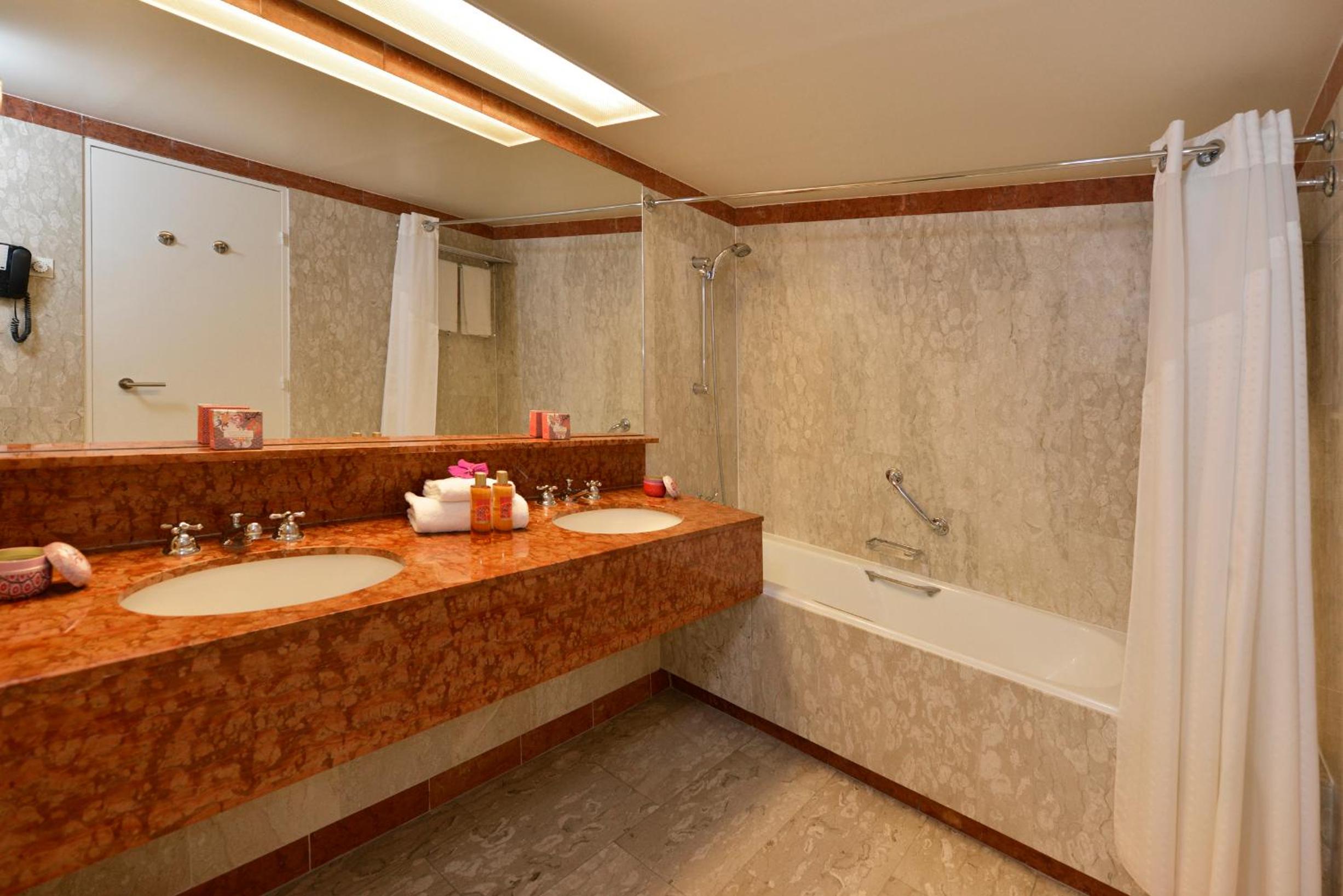 Standard Room - Photo 4