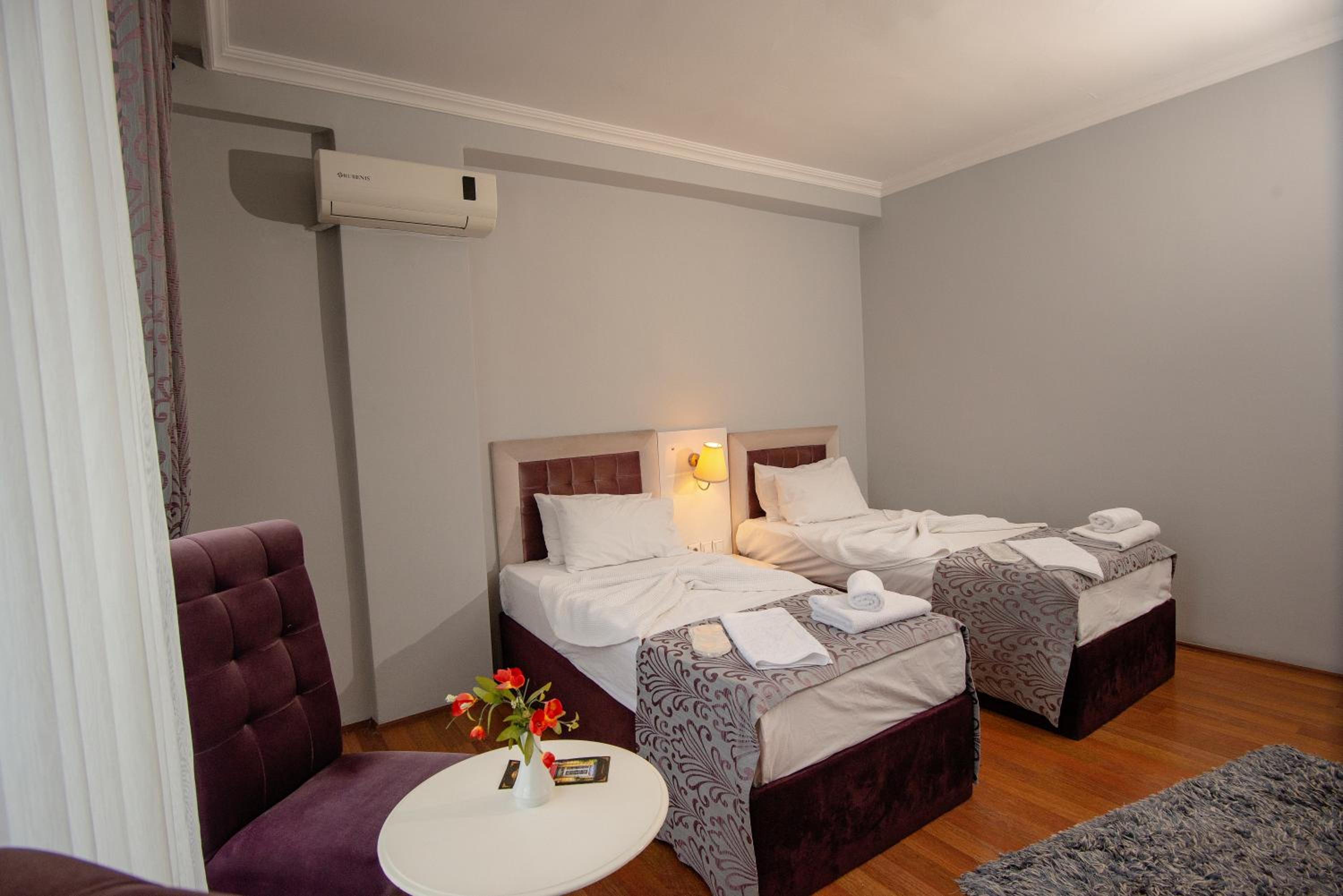 Superior Twin Room photo 1