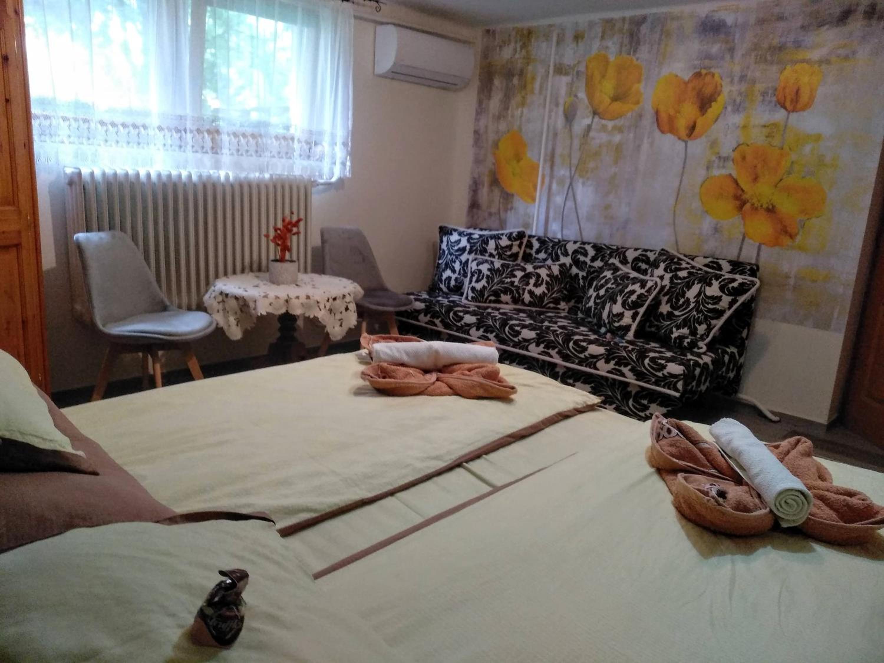 Double or Twin Room with Private External Bathroom photo 2