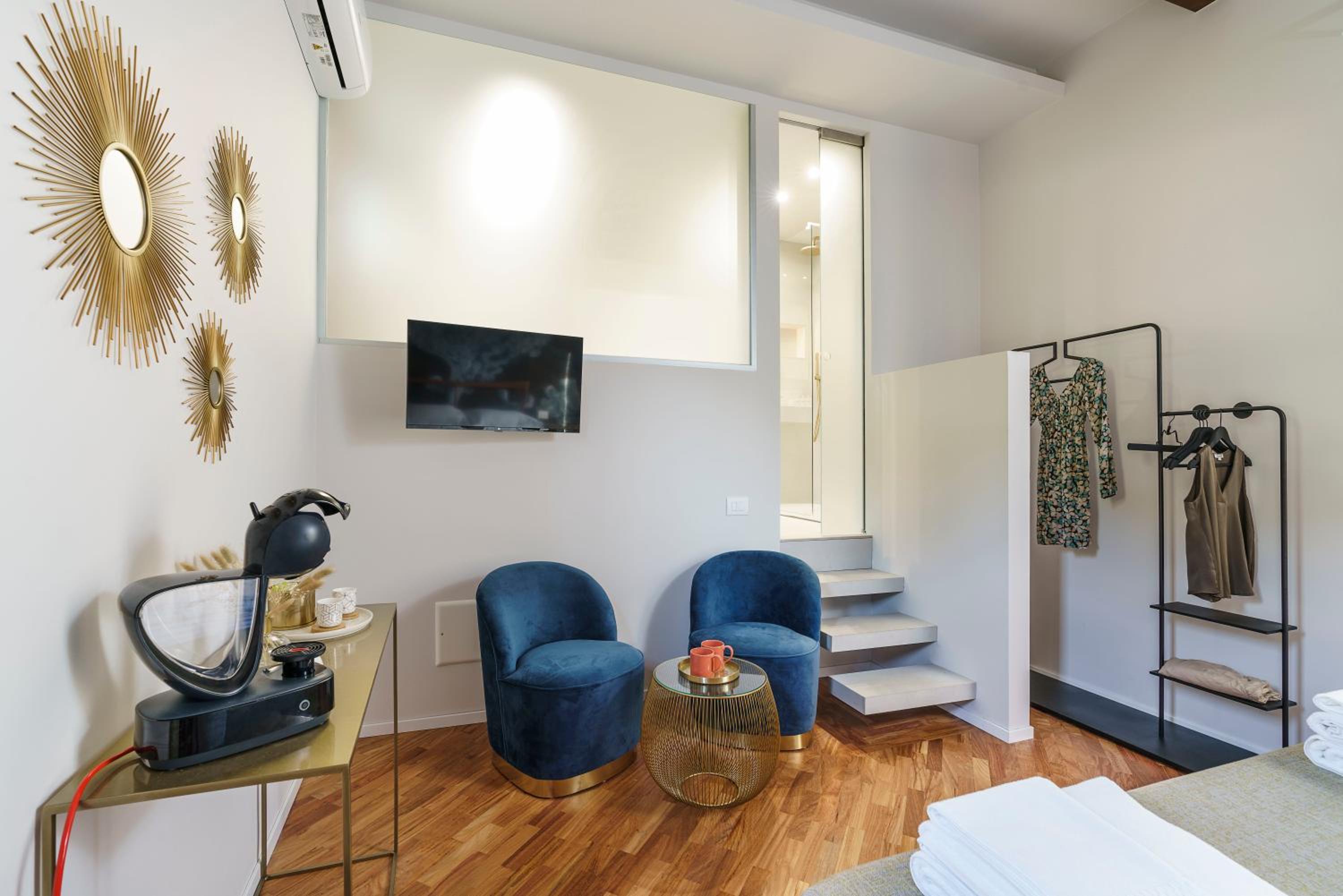 Deluxe Double Room with Balcony and Sea View