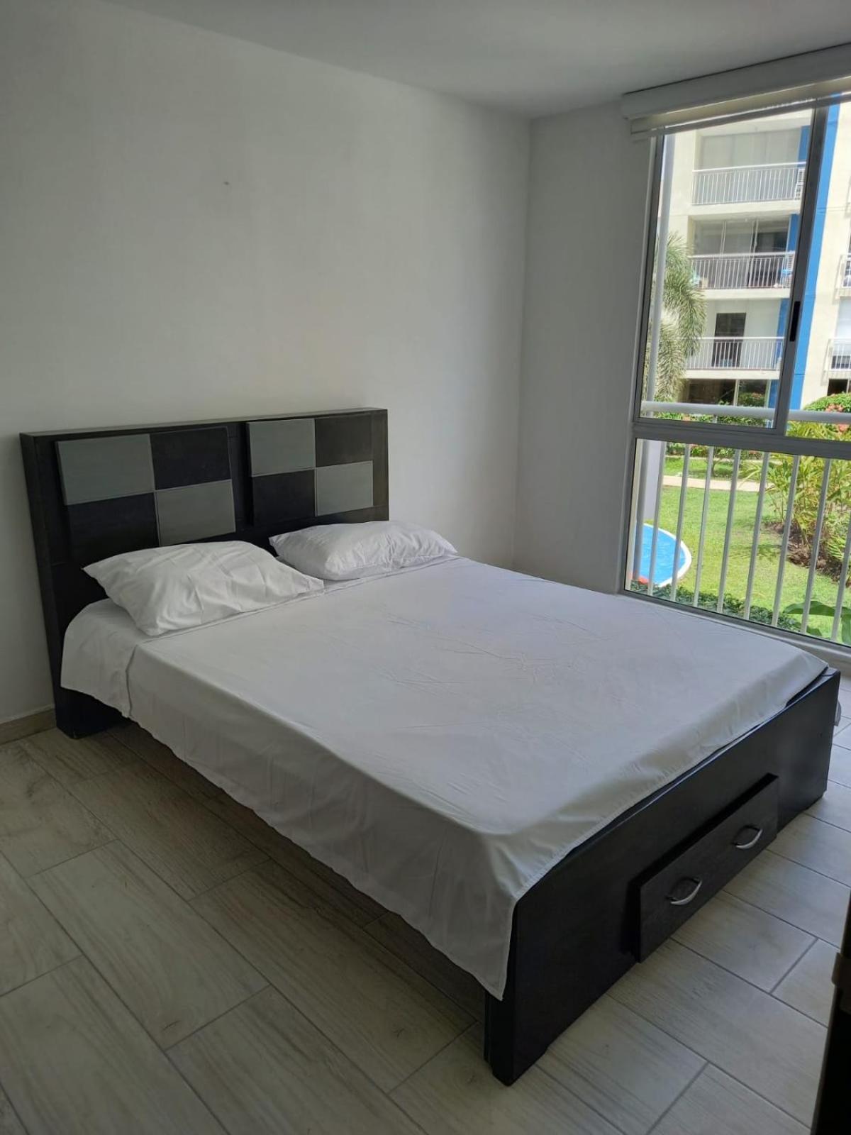 Three-Bedroom Apartment photo 1
