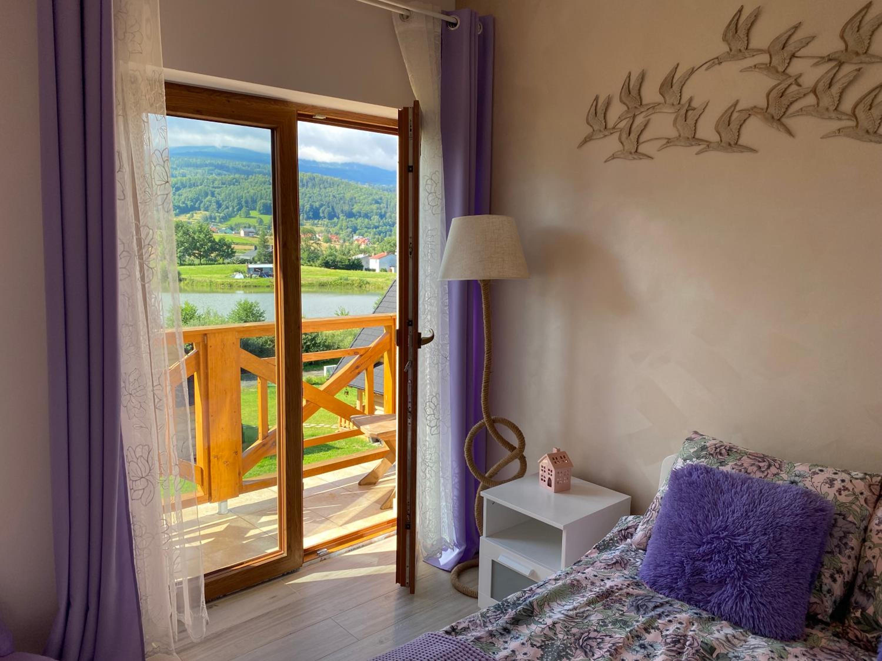 Apartment with Lake View photo 3