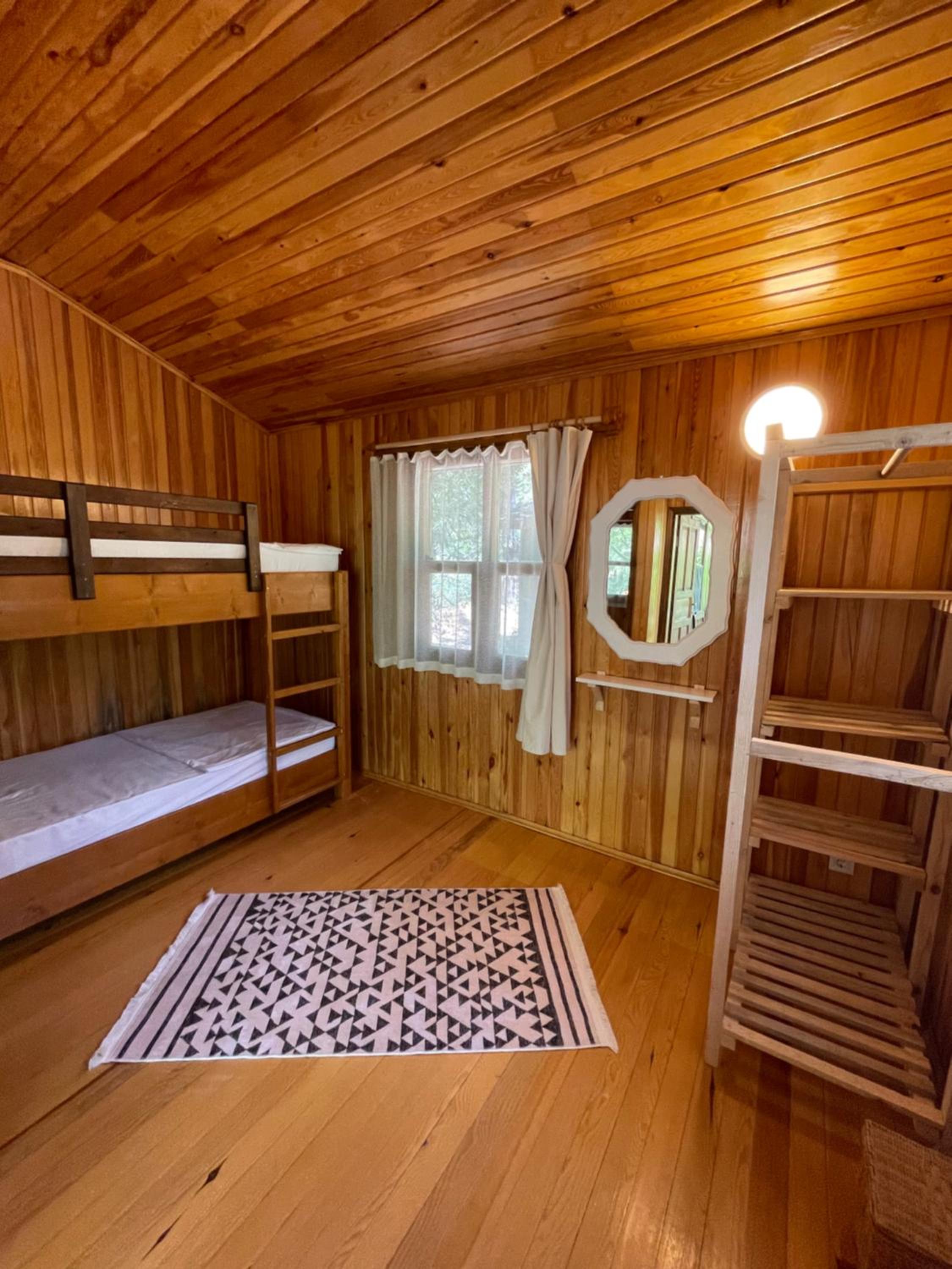 Standard Quadruple Room - Photo 18