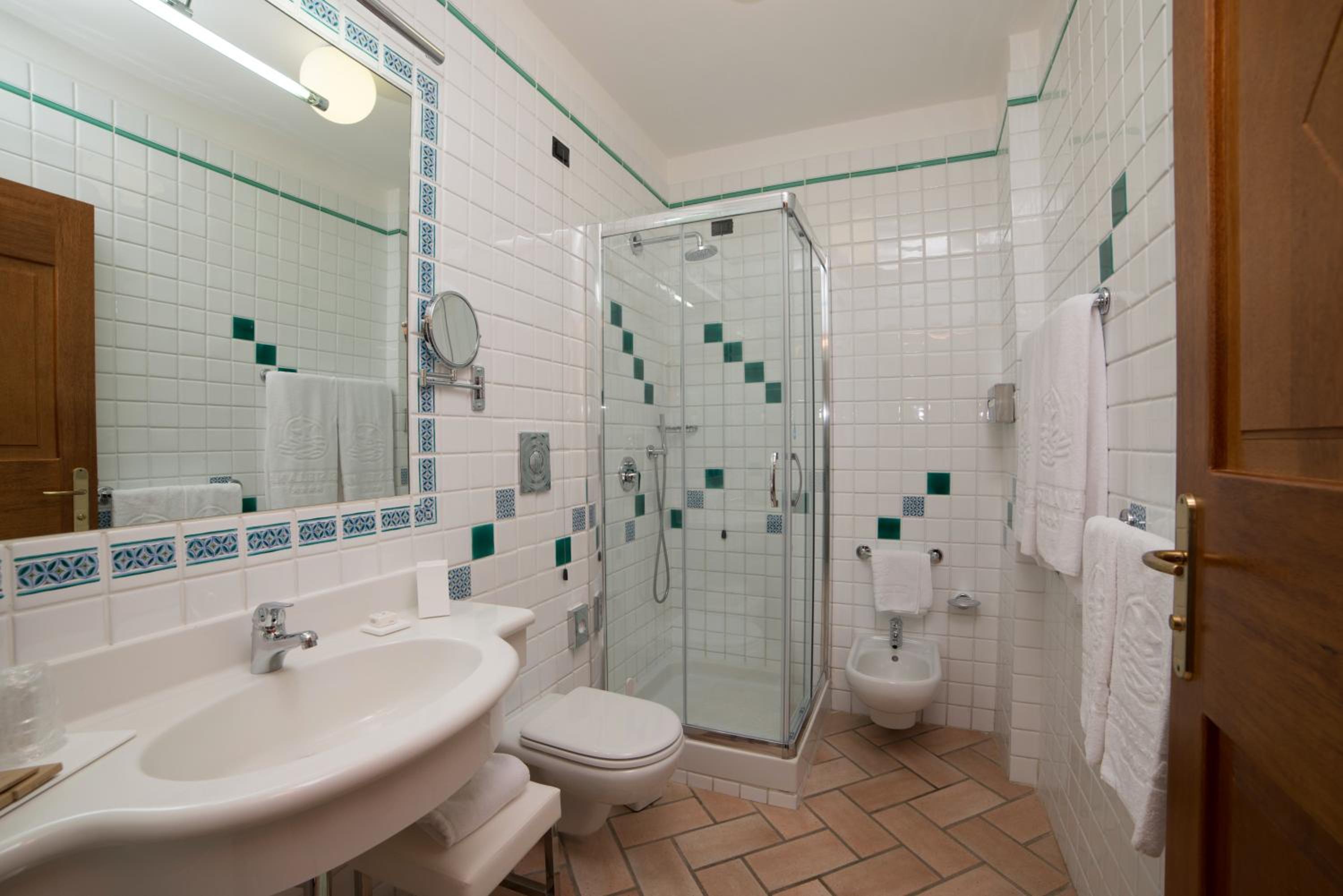 Classic Triple Room - Photo 2