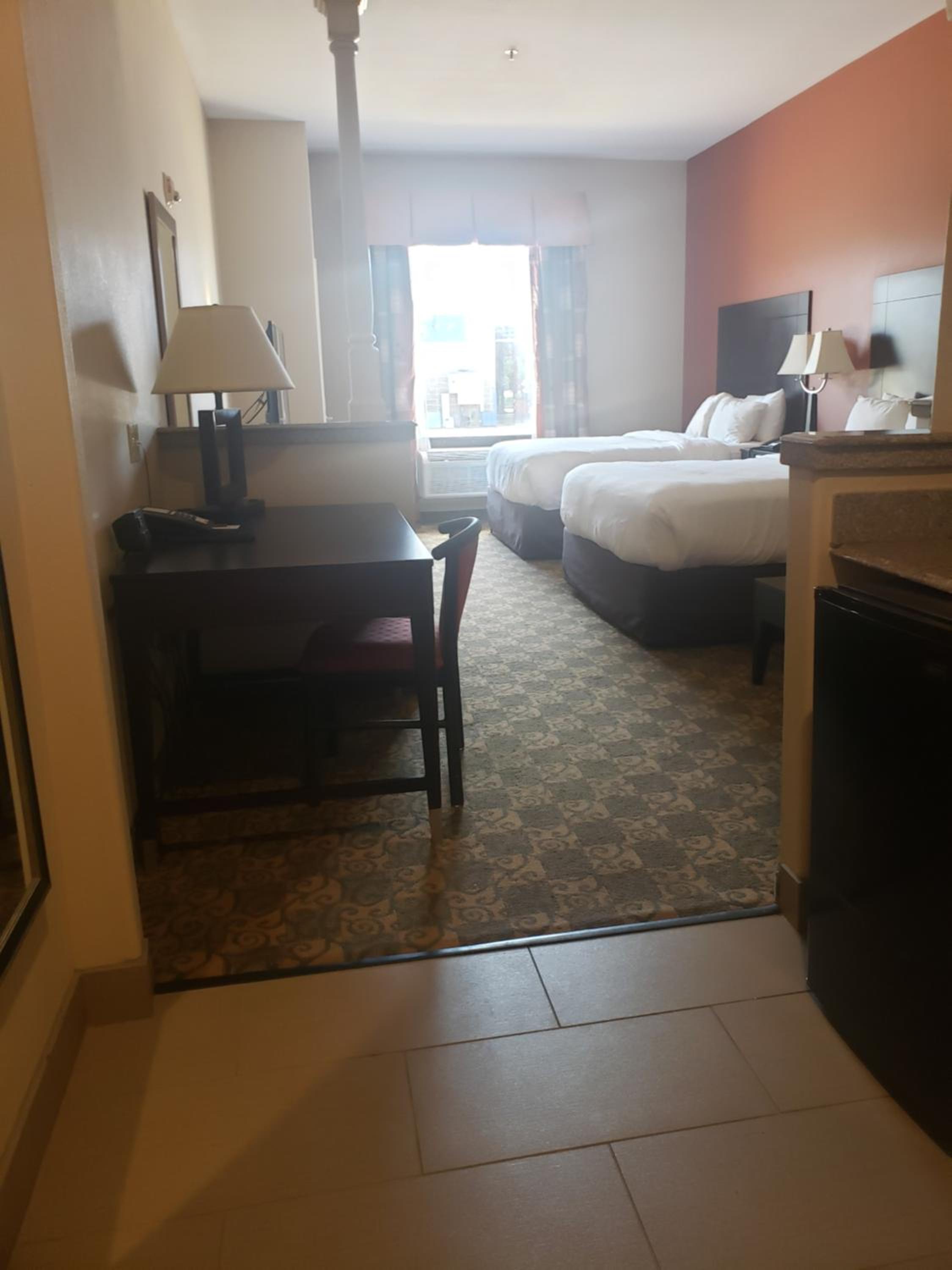 Suite with Two Queen Beds - Accessible/Non-Smoking - Photo 2