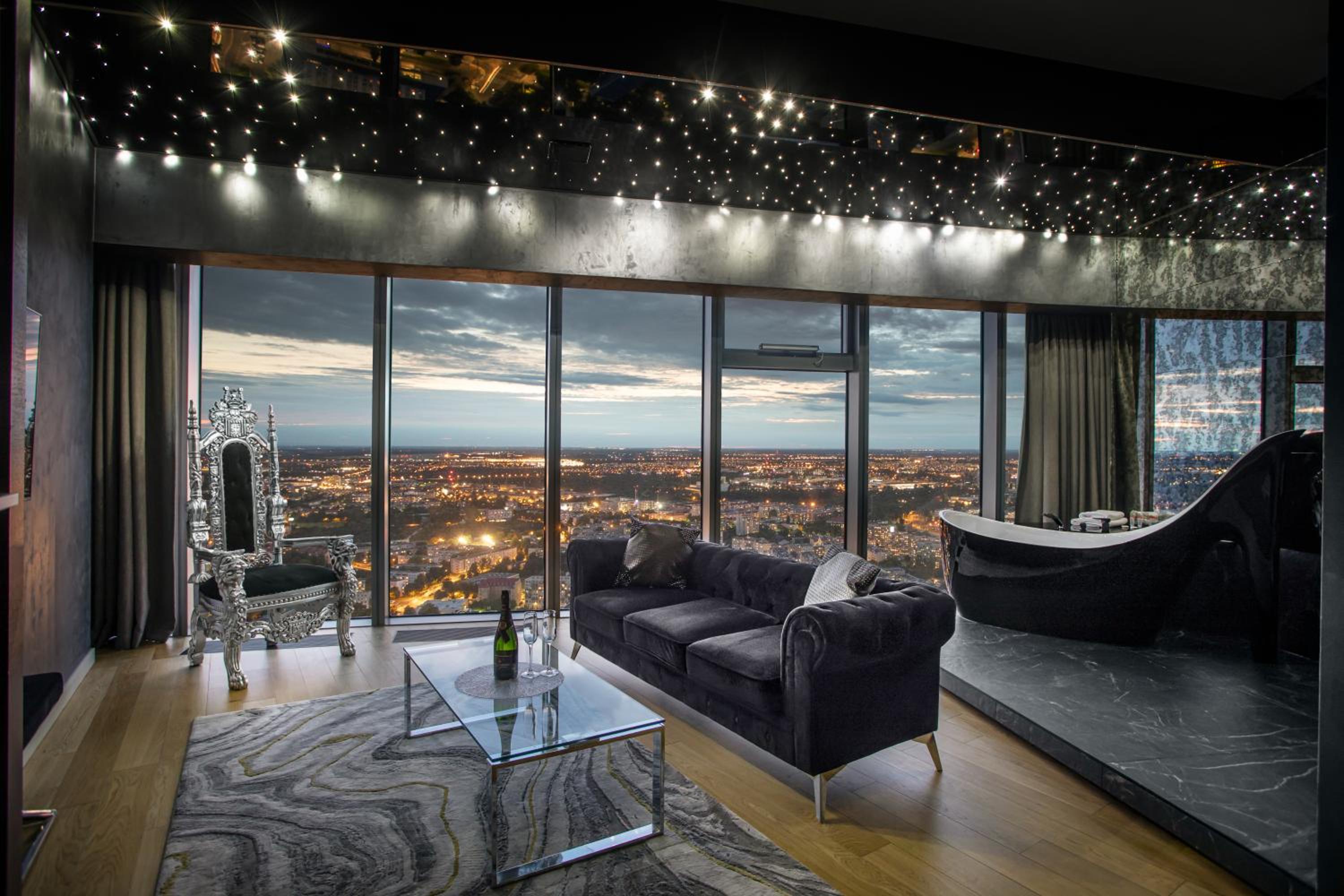 Deluxe King Room