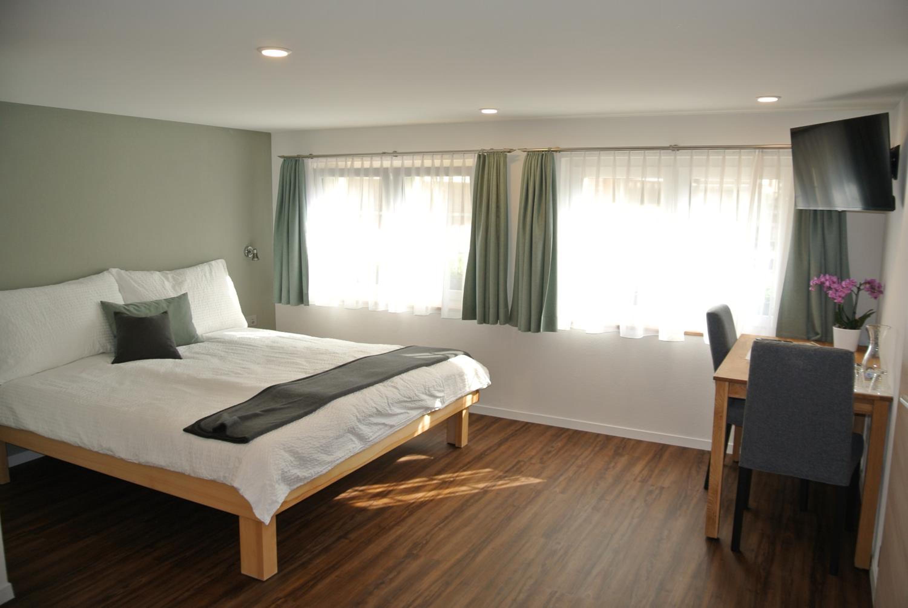 Classic Quadruple Room - Photo 1