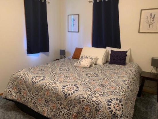 Three-Bedroom Vacation Home  photo 3