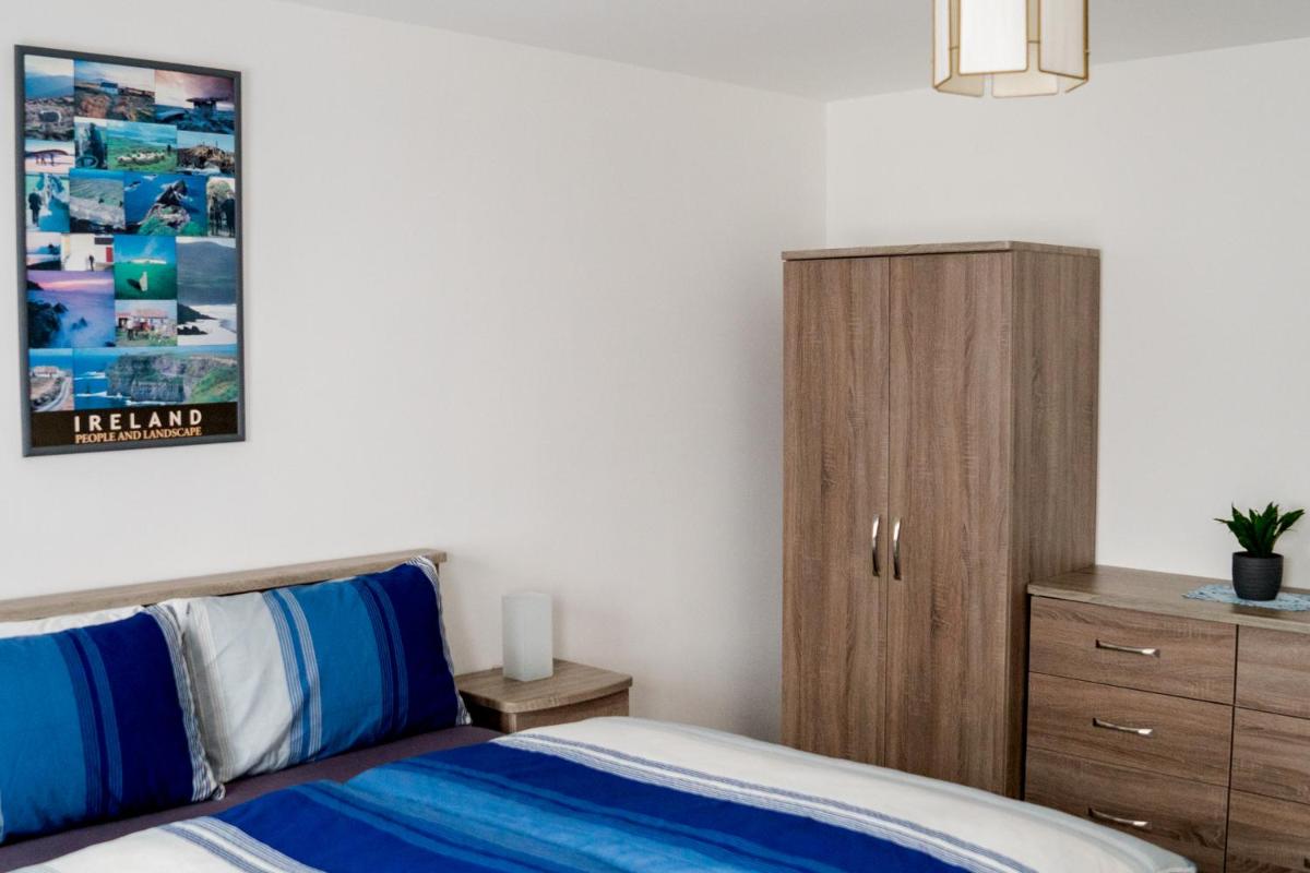 Double Room with Private External Bathroom