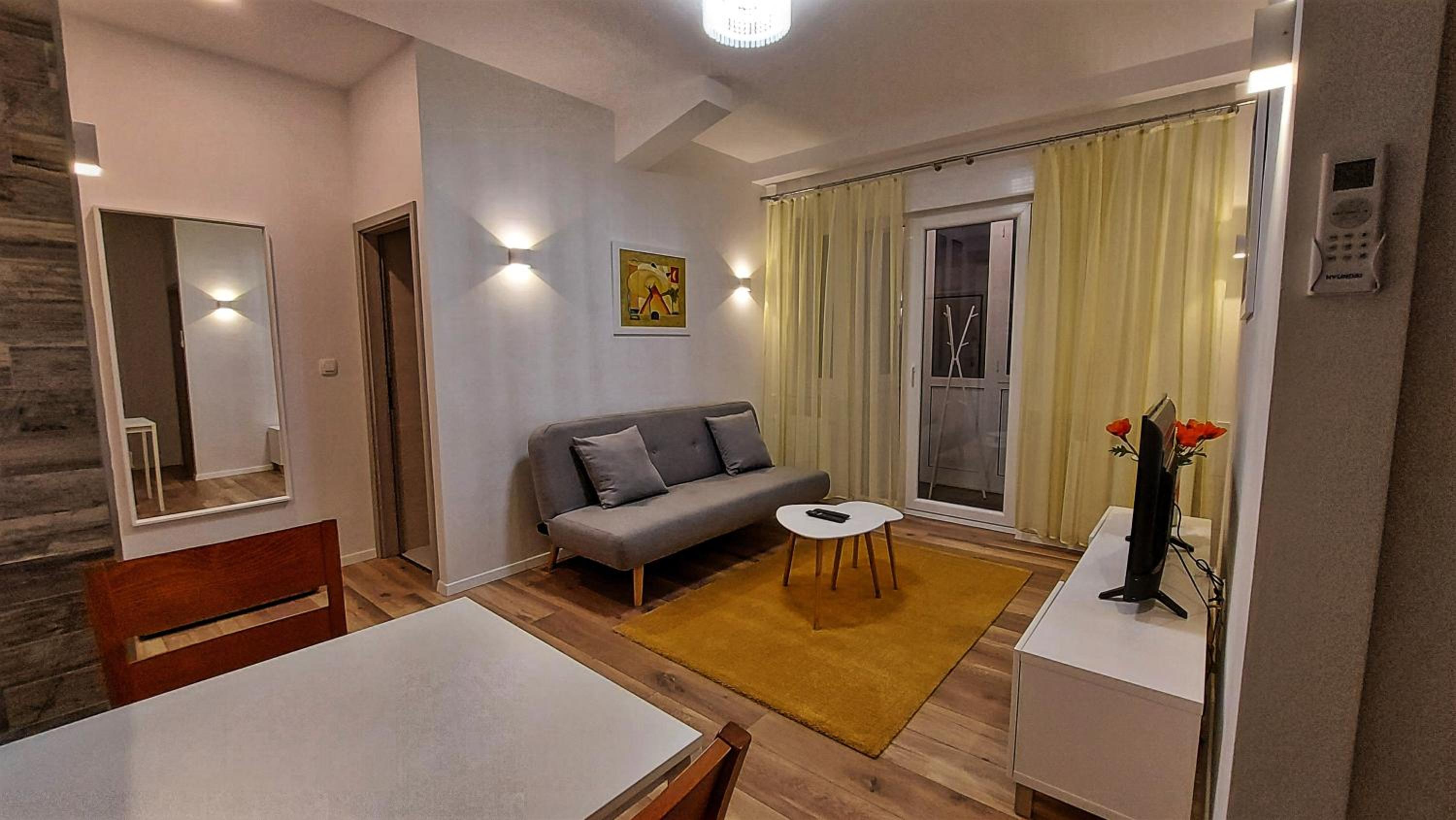 Deluxe Apartment
