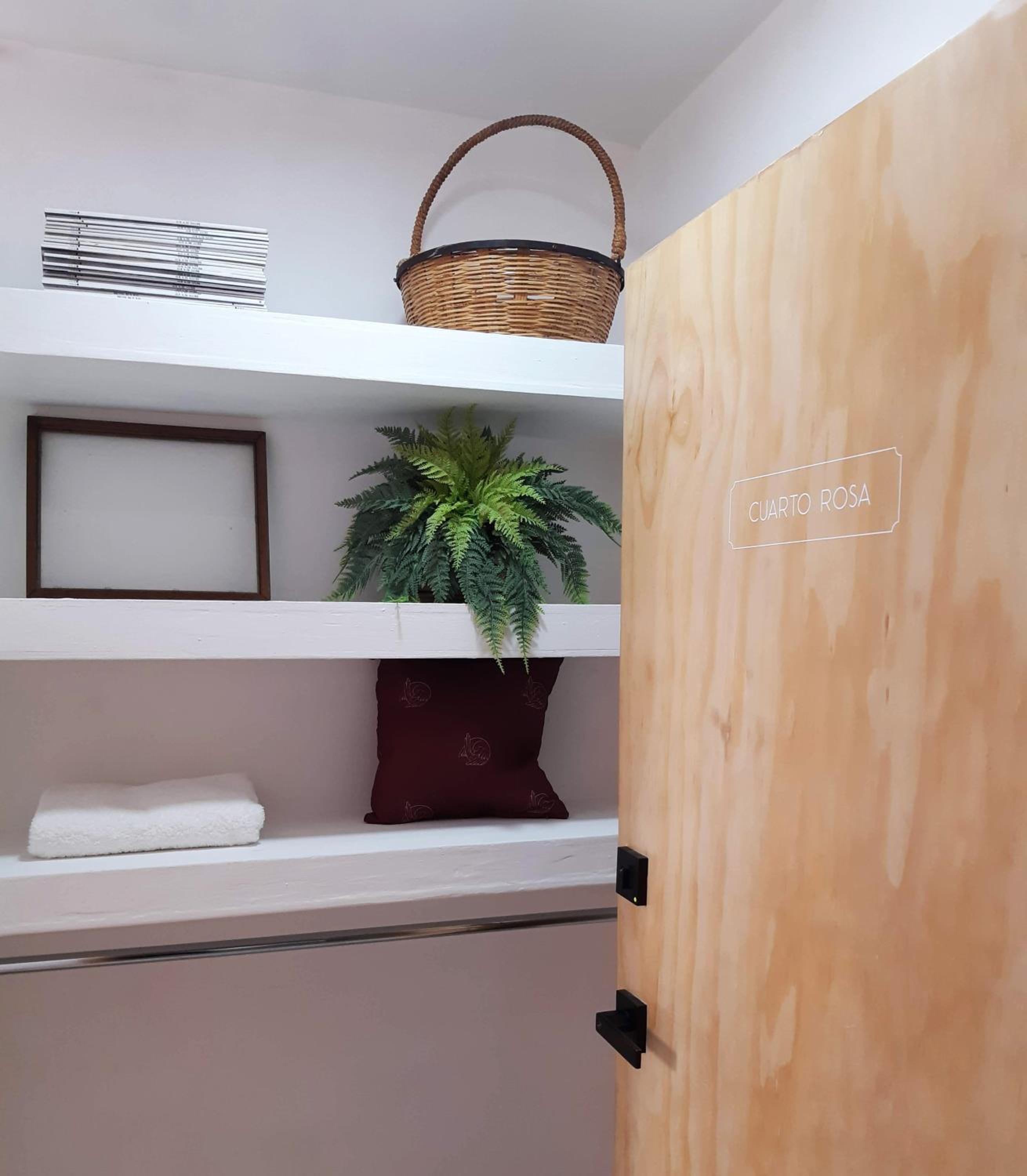 Deluxe Double Room with Balcony - Photo 13