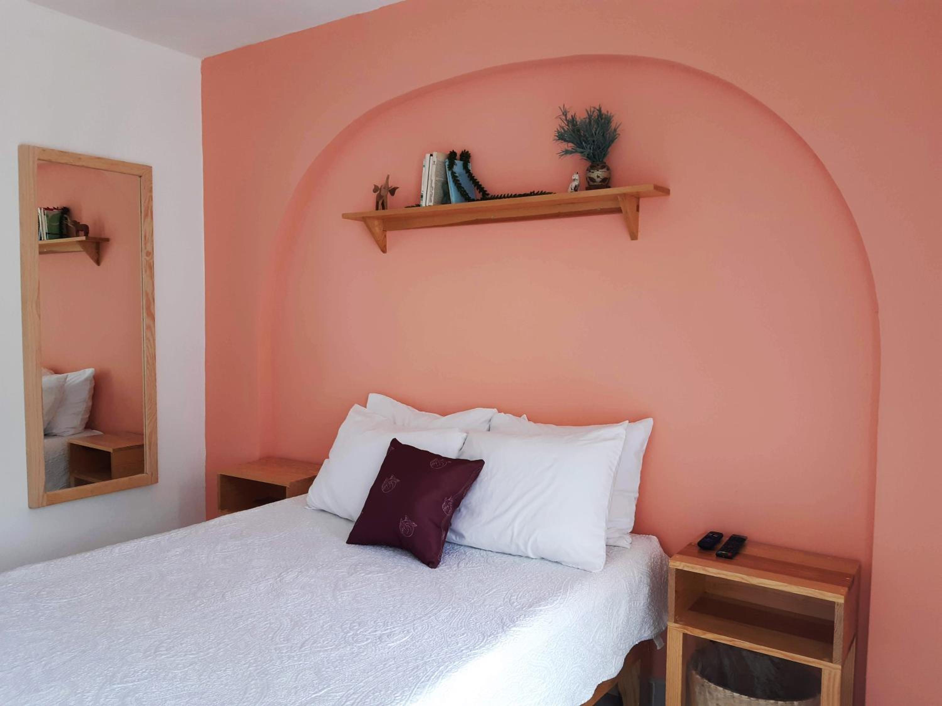 Deluxe Double Room with Balcony - Photo 9