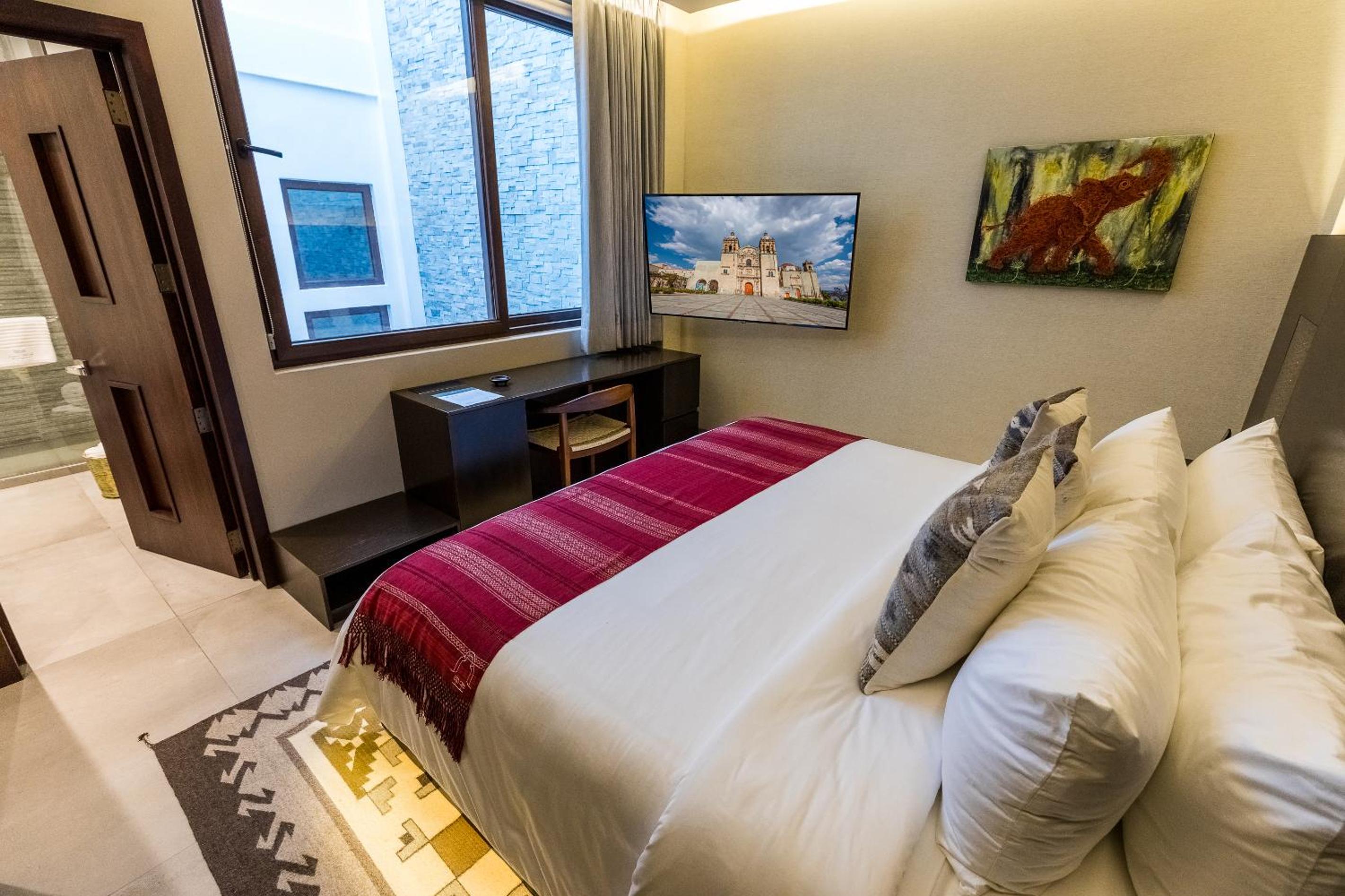 King Room with Garden View - Photo 2