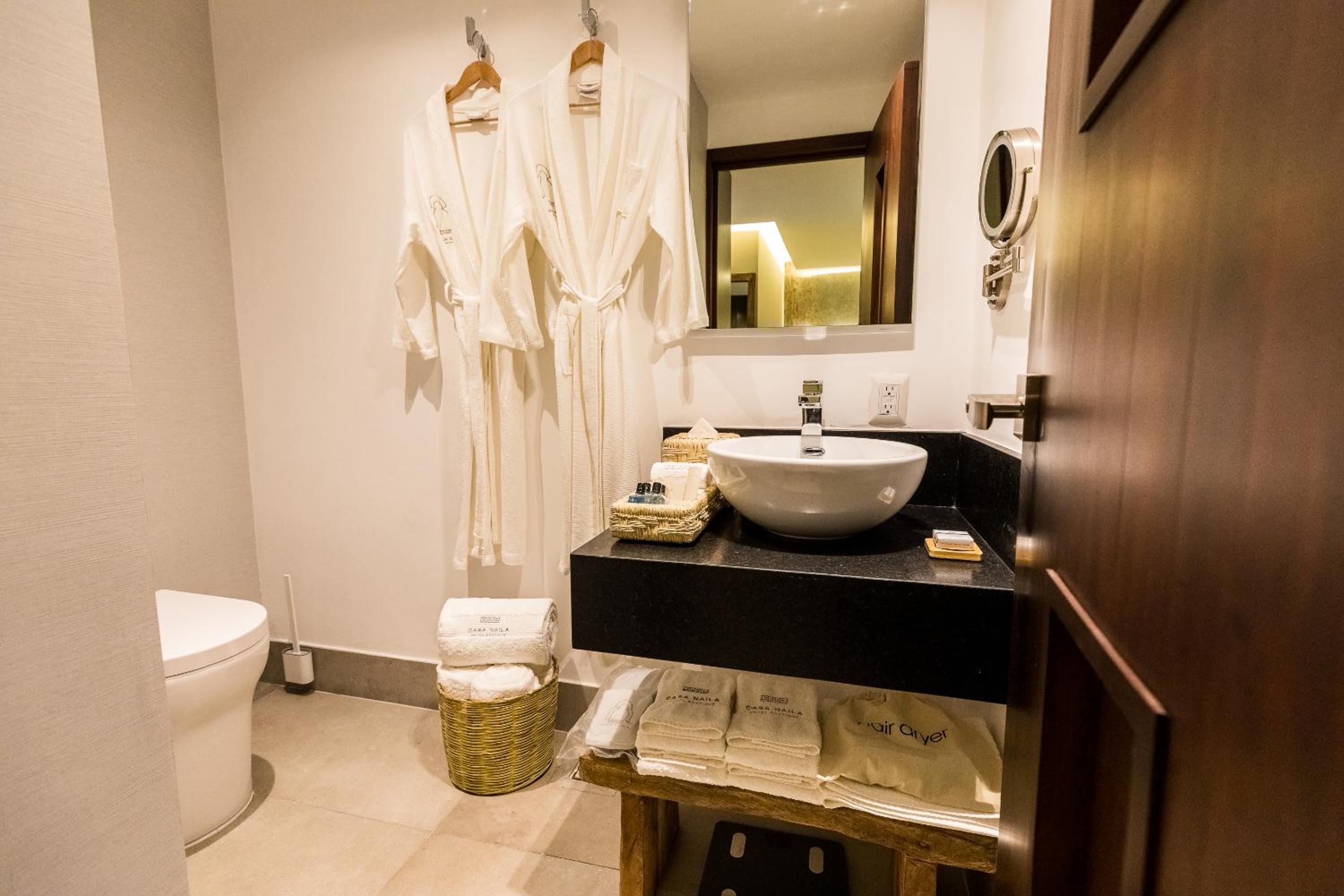 Deluxe Room - Photo 2
