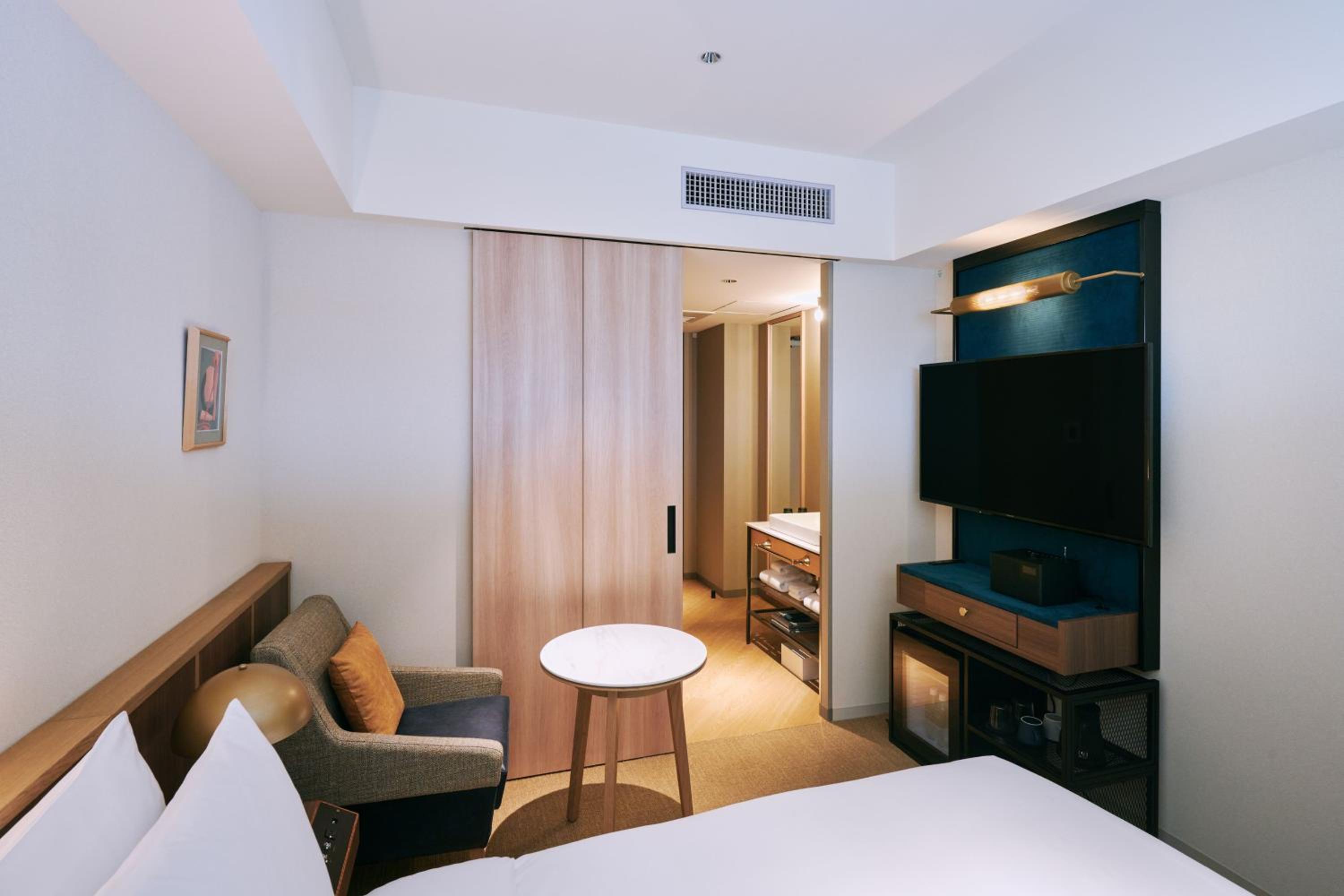 Double Room with Shower - Photo 3