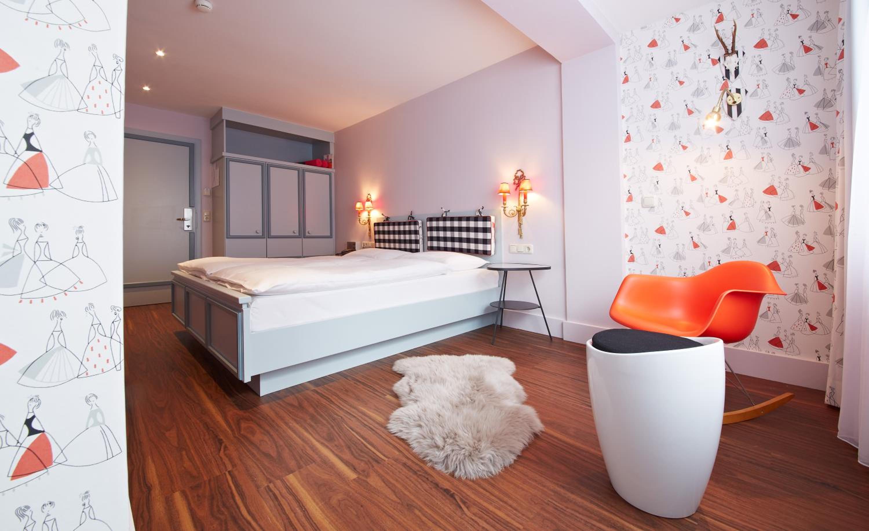 Standard Double Room - Photo 9