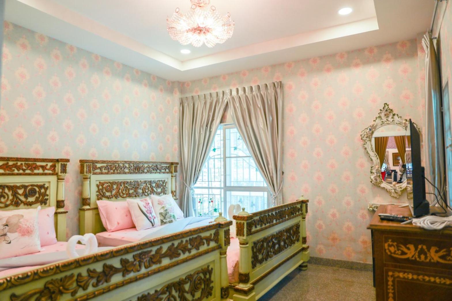 Deluxe Villa photo 2