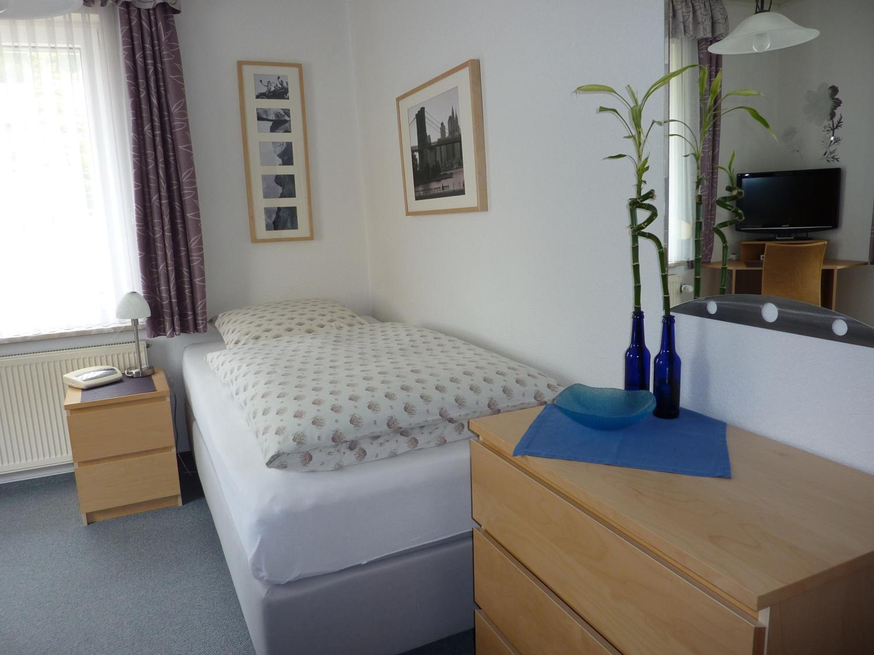 Single Room photo 1