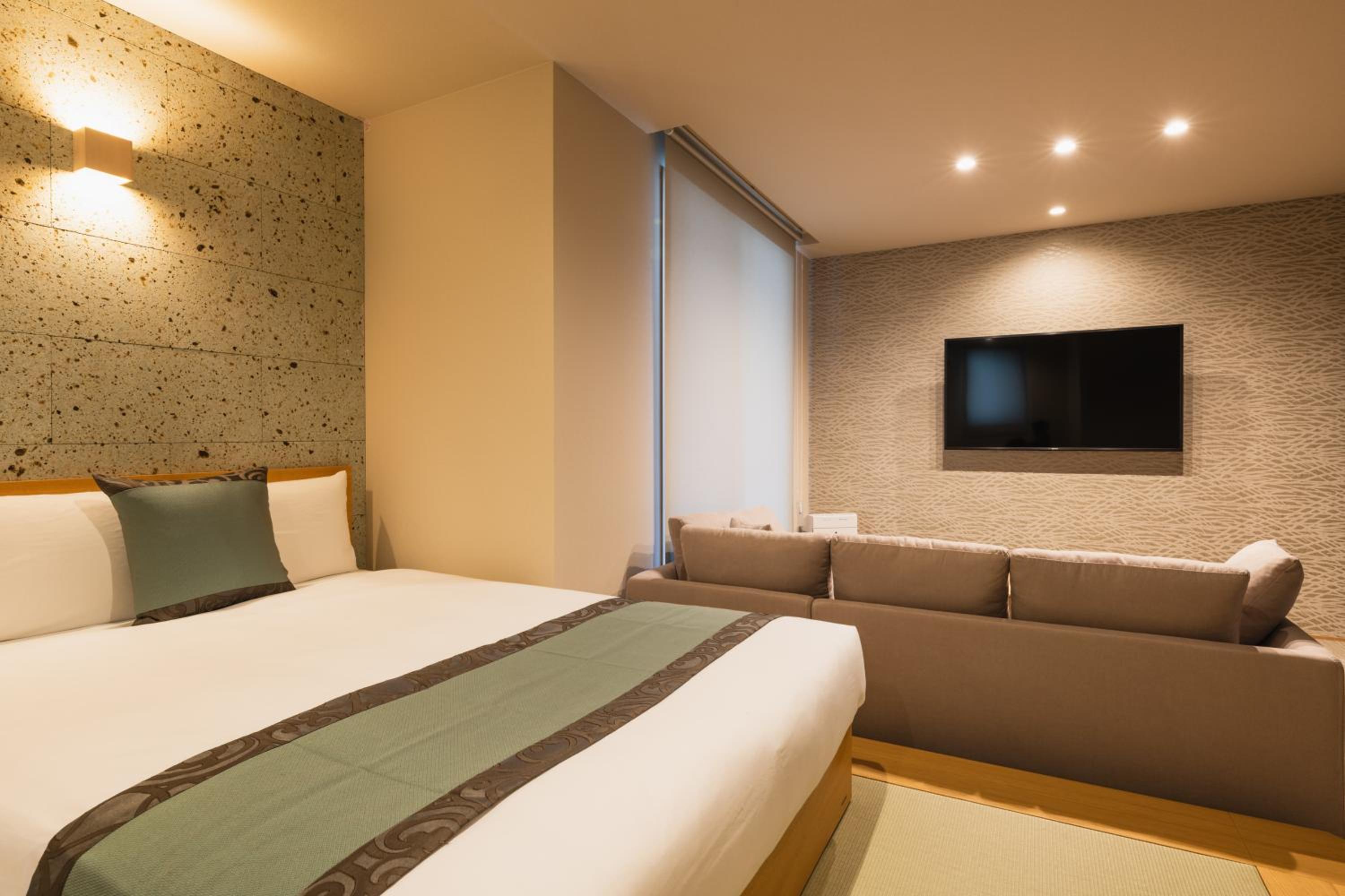 Standard Twin Room - Photo 3