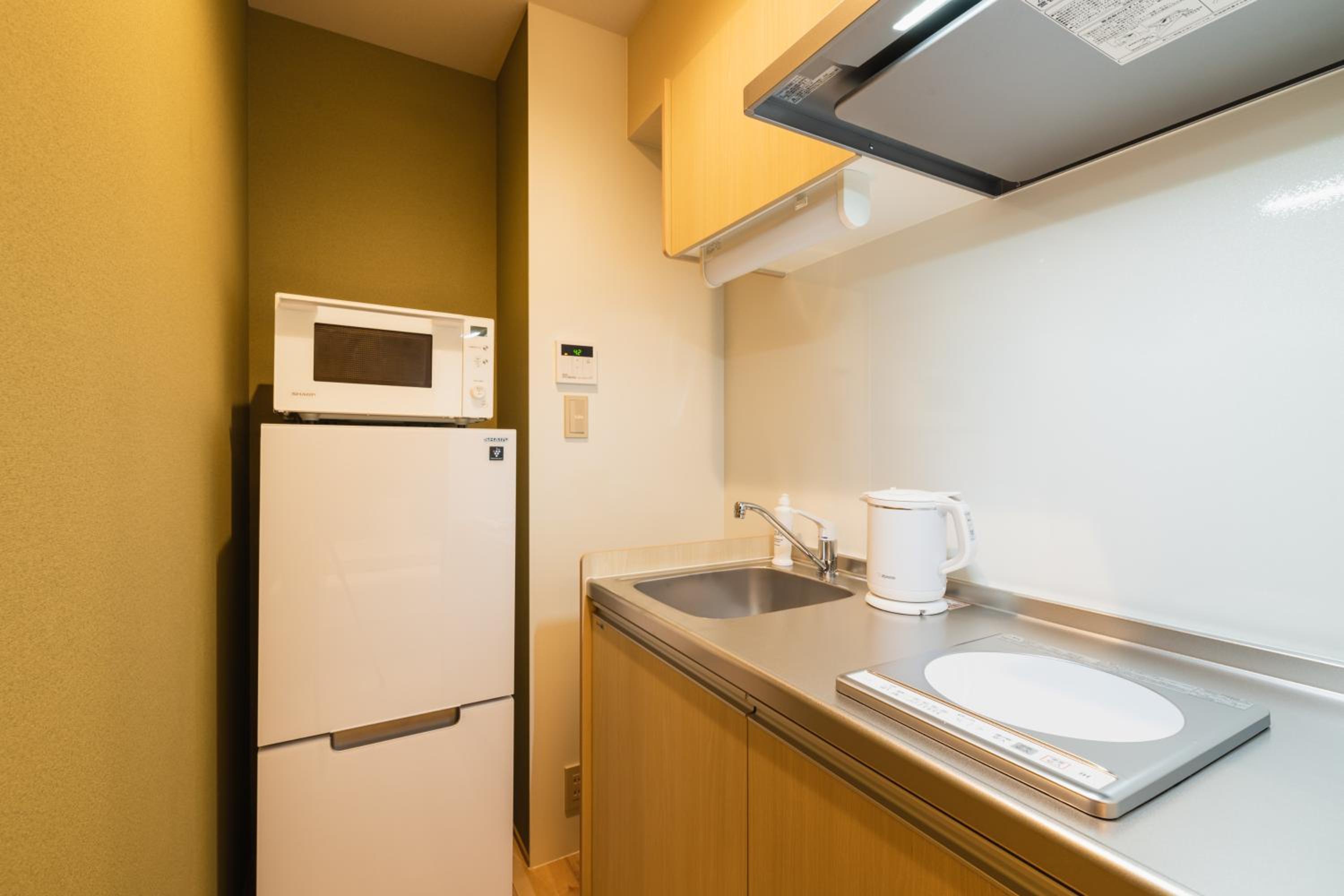 Executive Suite - Photo 4