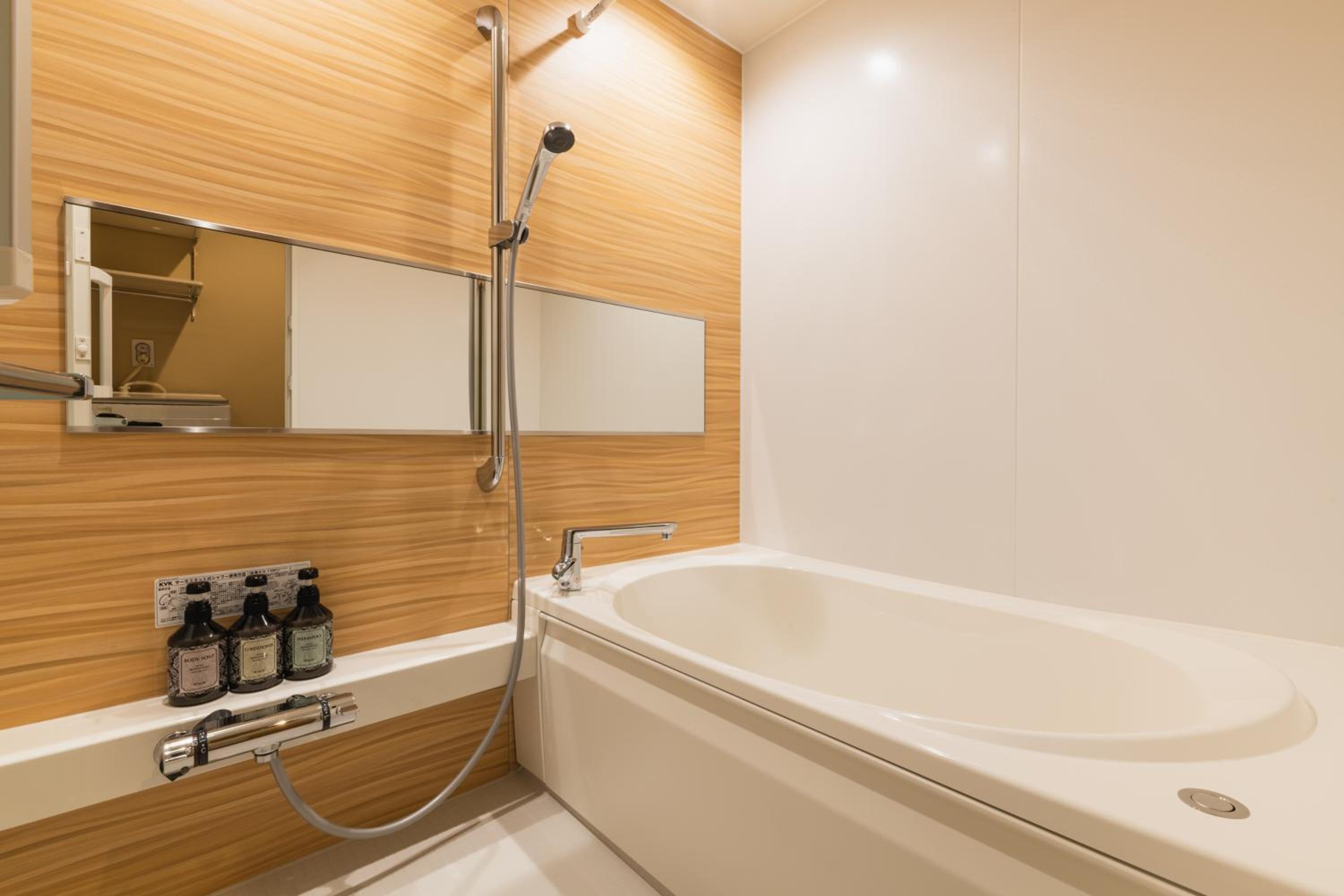 Standard Twin Room - Photo 8