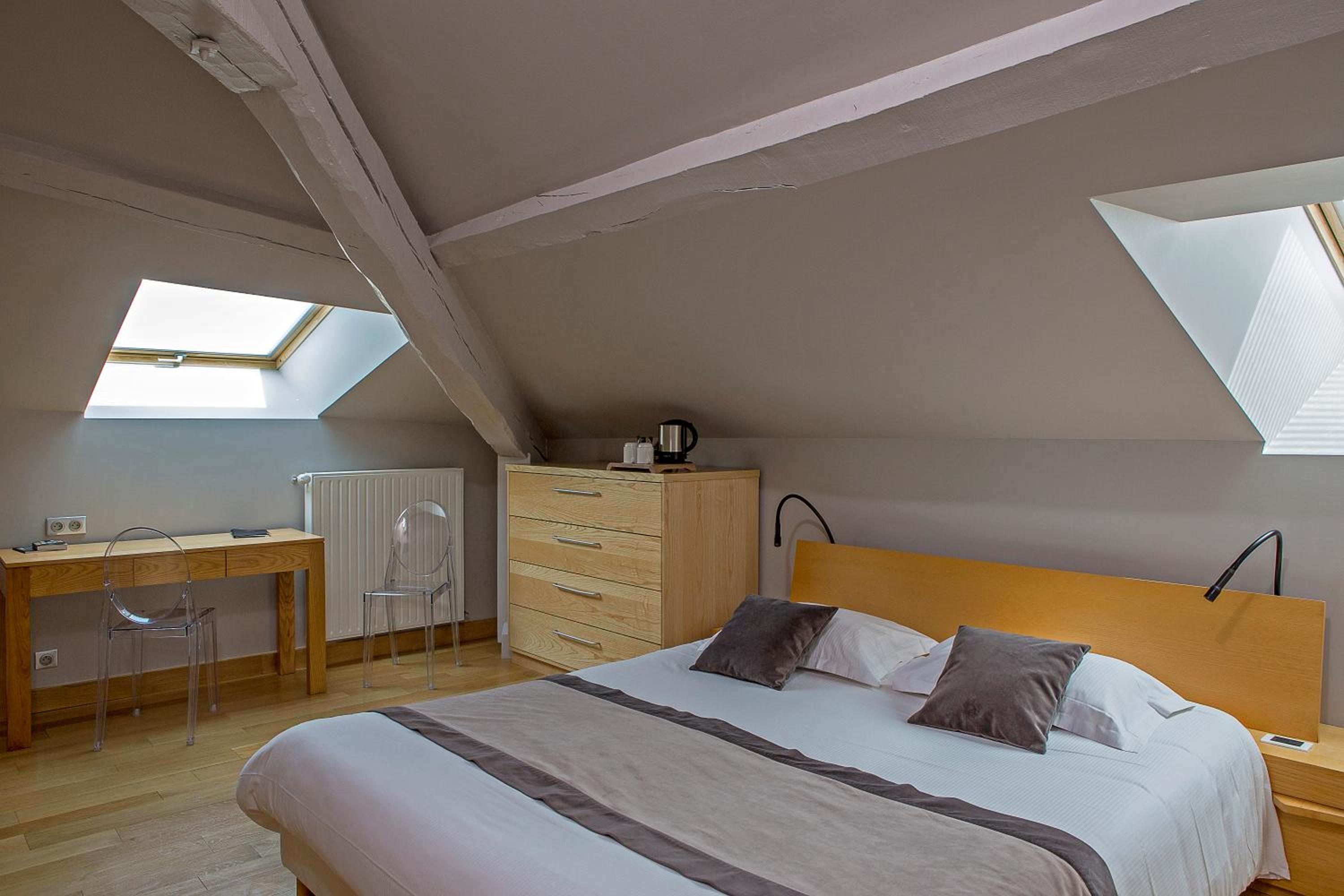 Superior Double or Twin Room - Photo 9