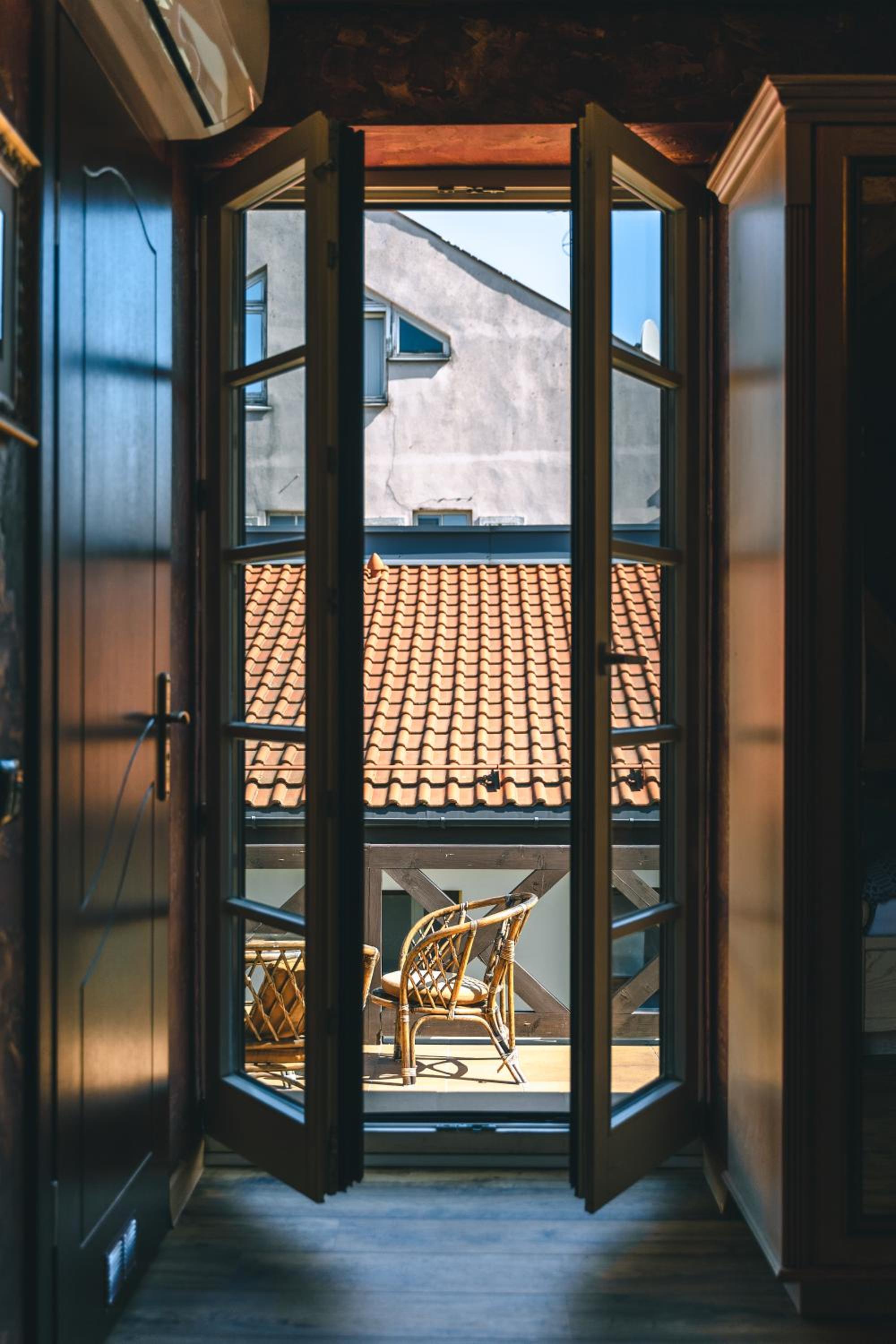 Suite with Terrace - Photo 18
