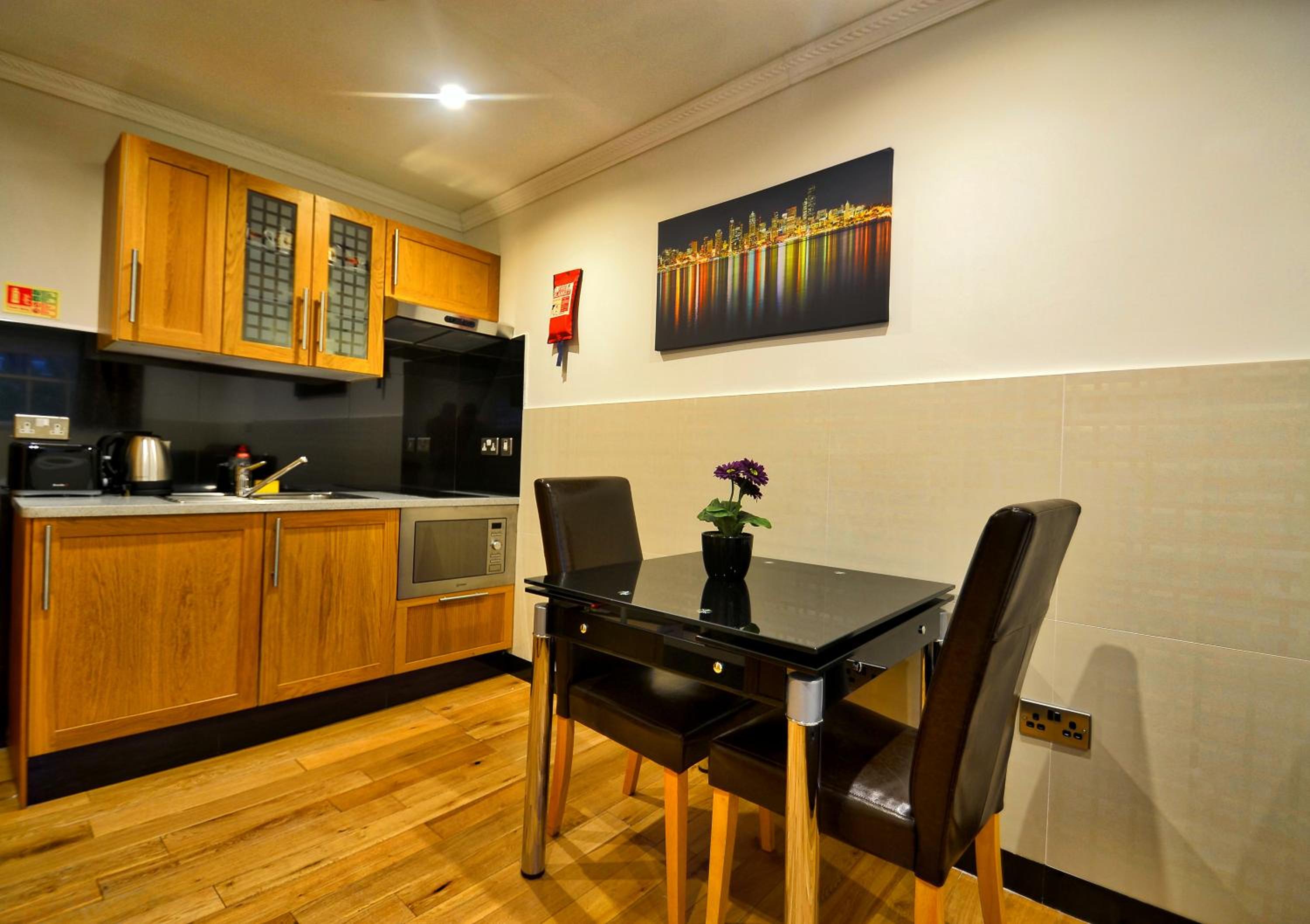 Studio (2 Adults) photo 2