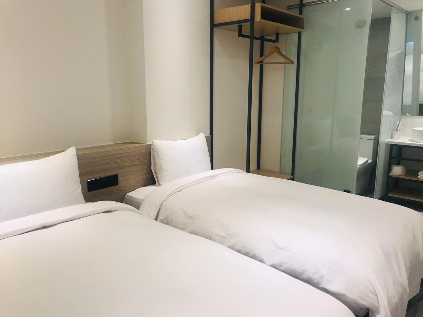 Budget Twin Room - Photo 1