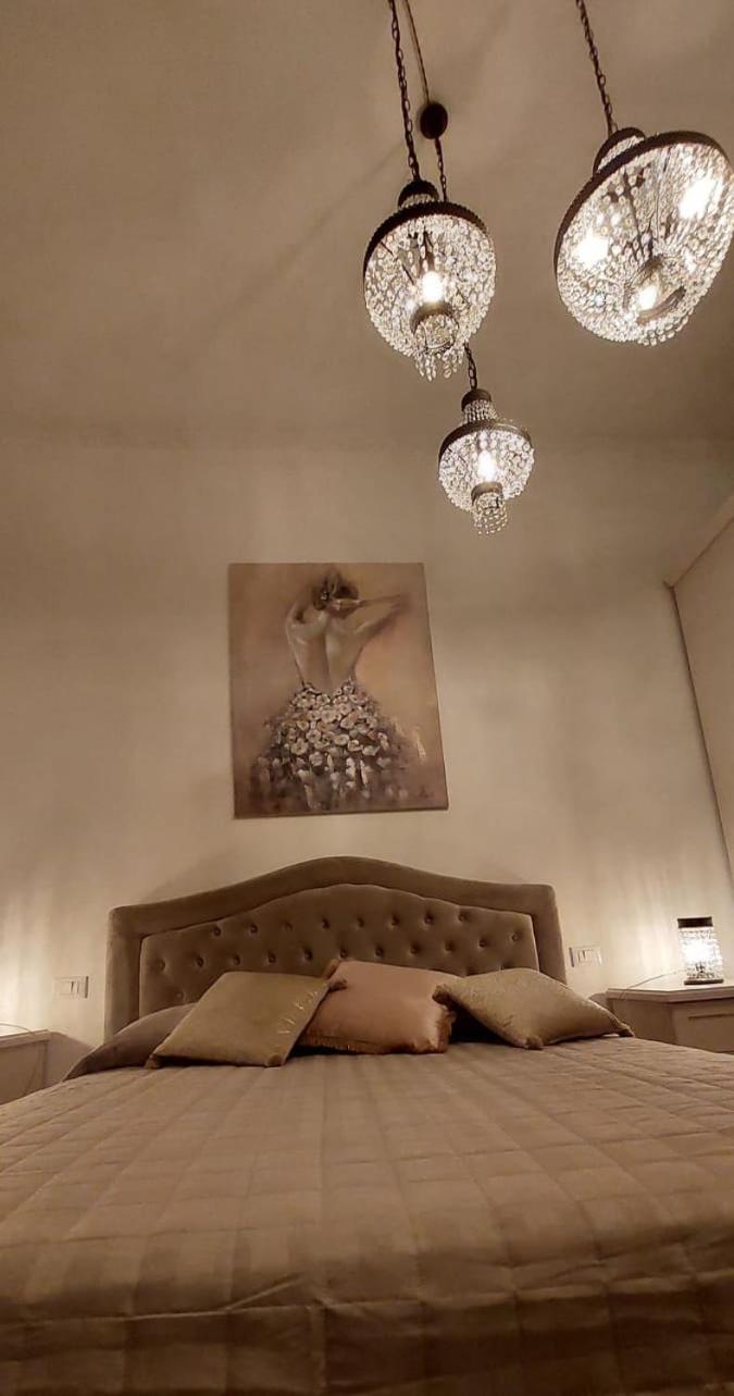 Two-Bedroom Apartment - Photo 38